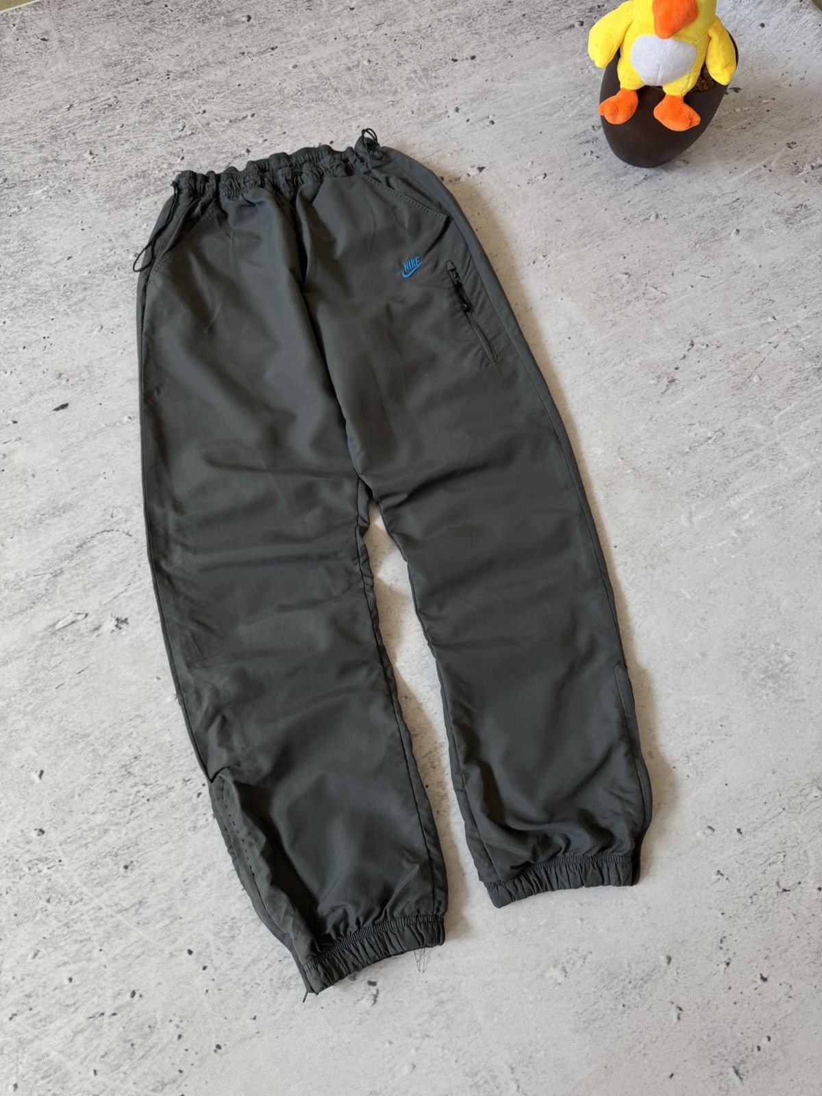 Nike × Vintage NIKE AIR MAX NYLON VINTAGE Y2K BAGGY FIT PANTS SWEATPANTS Size US 32 / EU 48 - 1 Thumbnail