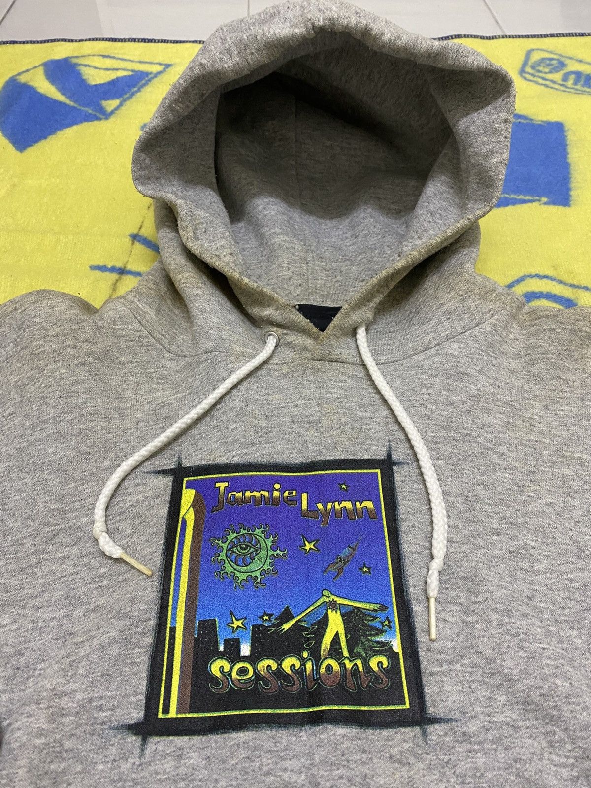 Sessions × Vintage Vintage SESSIONS Streetwear X JAMIE LYNN Hoodie Size US L / EU 52-54 / 3 - 20 Thumbnail