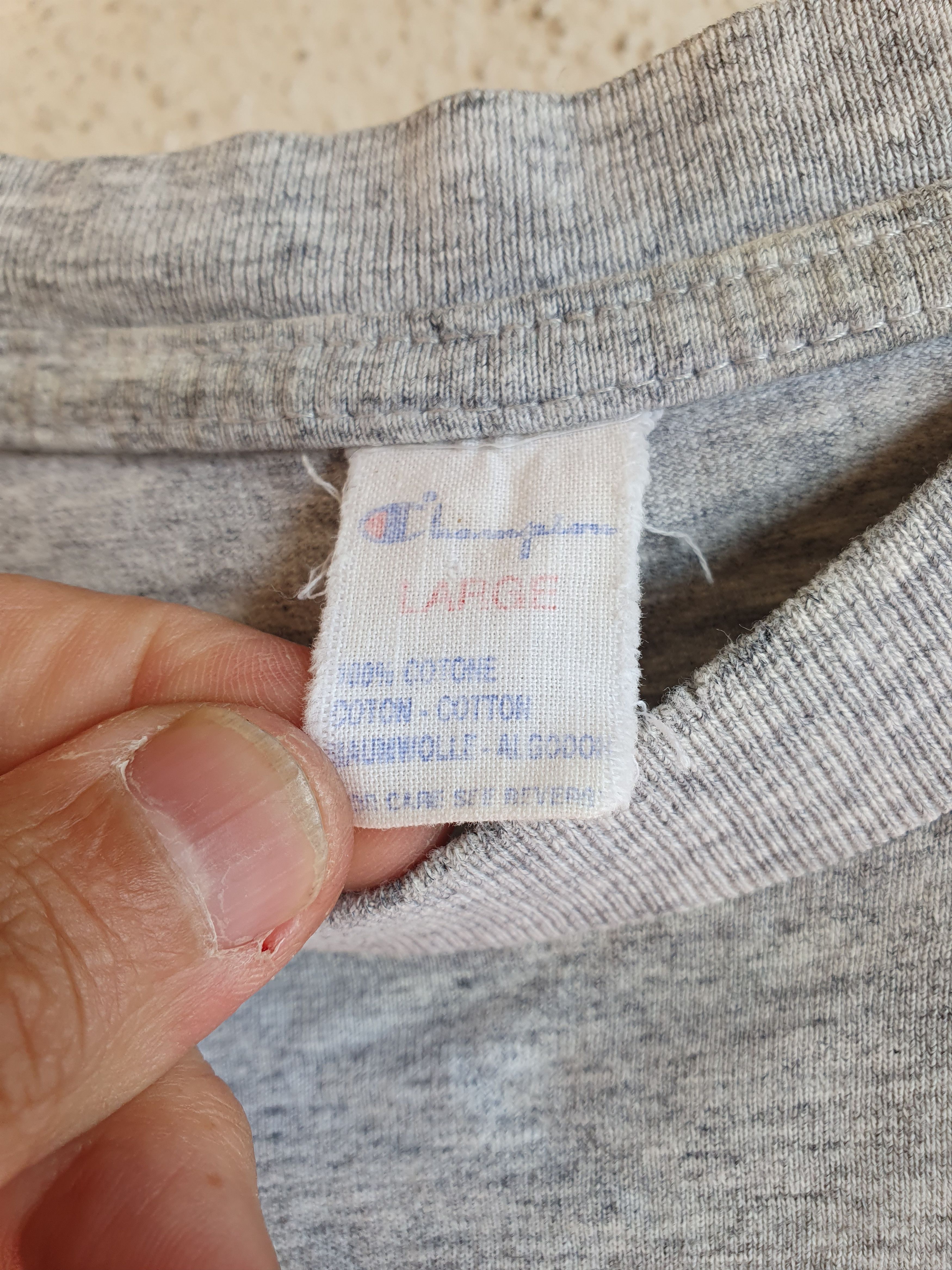 Champion Champion Made in Italy Vtg single stitch t-shirt sz L? Size US M / EU 48-50 / 2 - 3 Thumbnail