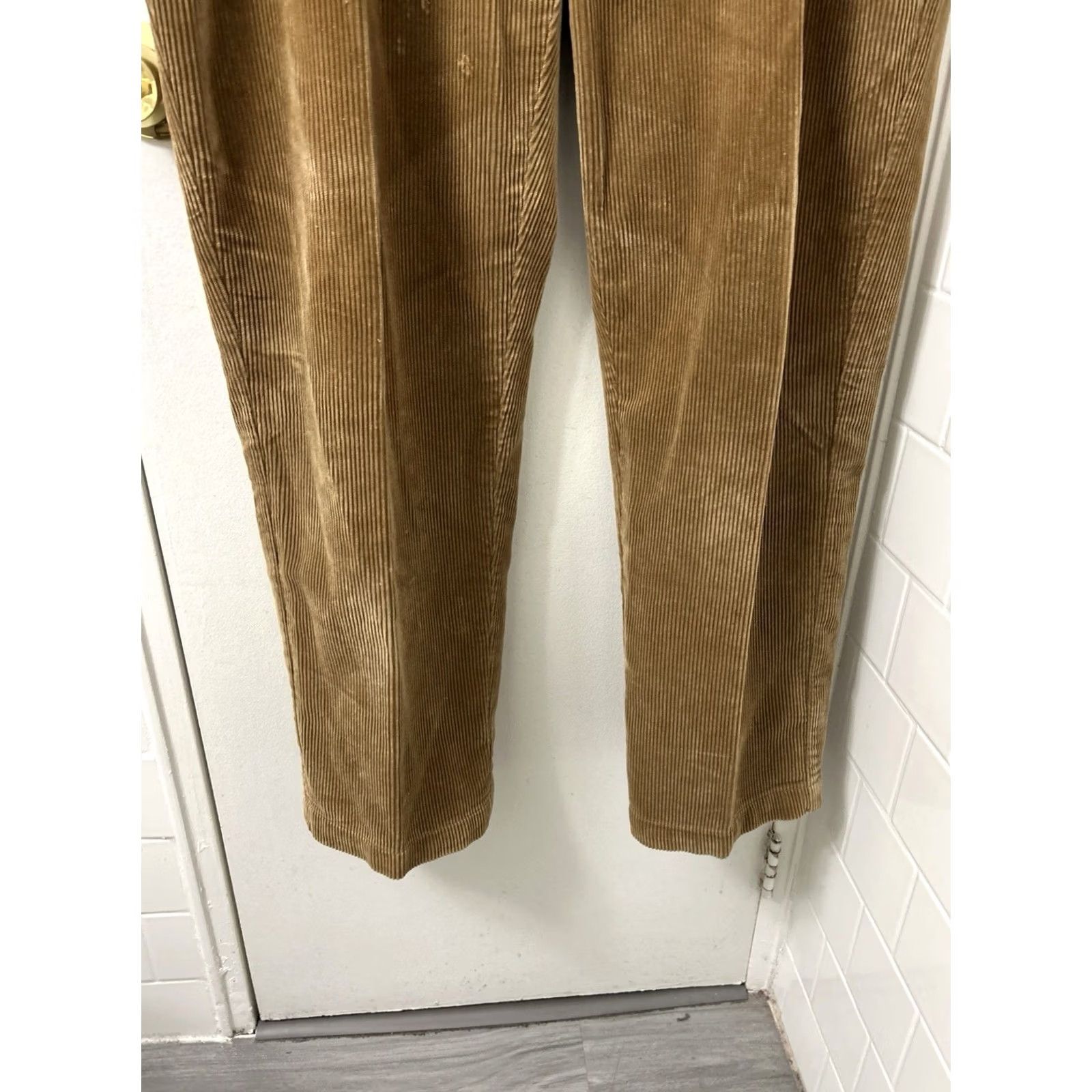Polo Ralph Lauren VTG Polo Ralph Lauren Andrew Pants Mens 40x32 Tan Corduroy Pleated Zipper Button Trousers Wool? Size US L / EU 52-54 / 3 - 3 Thumbnail
