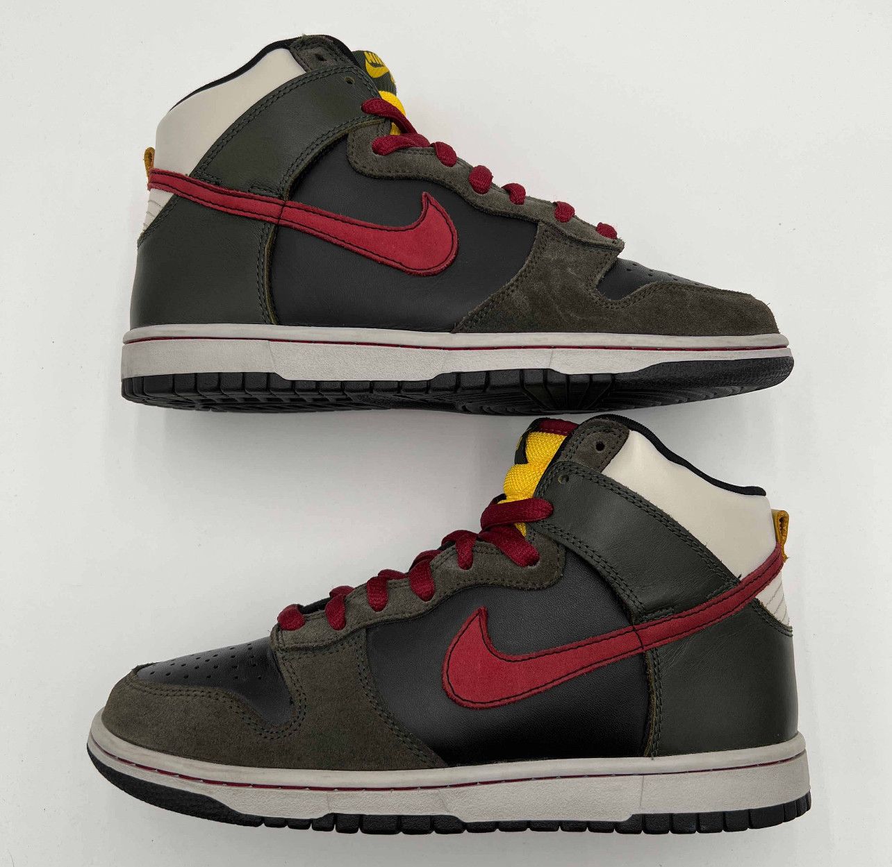 Nike Nike SB Dunk Boba Fett 2008 Size 8.5 RARE Size US 8.5 / EU 41-42 - 1 Thumbnail