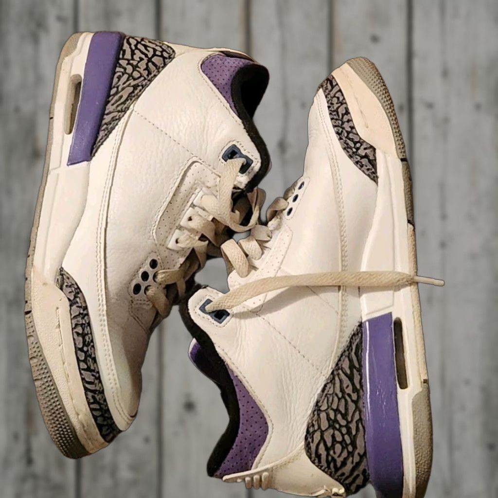Jordan Brand Air Jordan 3 Retro (GS) Sz 5y Dm0967-105 Sneaker Basketball School Walking Size US 5 / EU 37 - 1 Thumbnail
