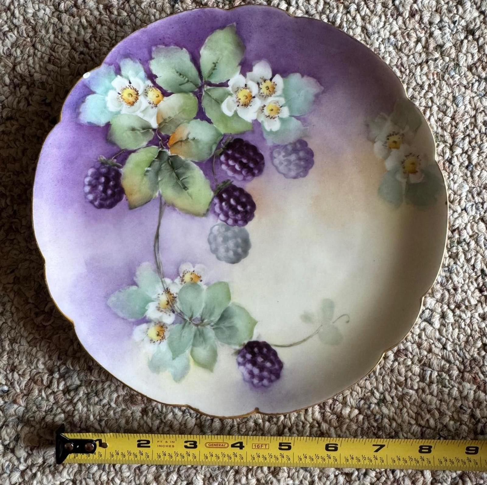 Other Vintage Haviland France Porcelain Gold-Trimmed Plate Size ONE SIZE - 1 Thumbnail