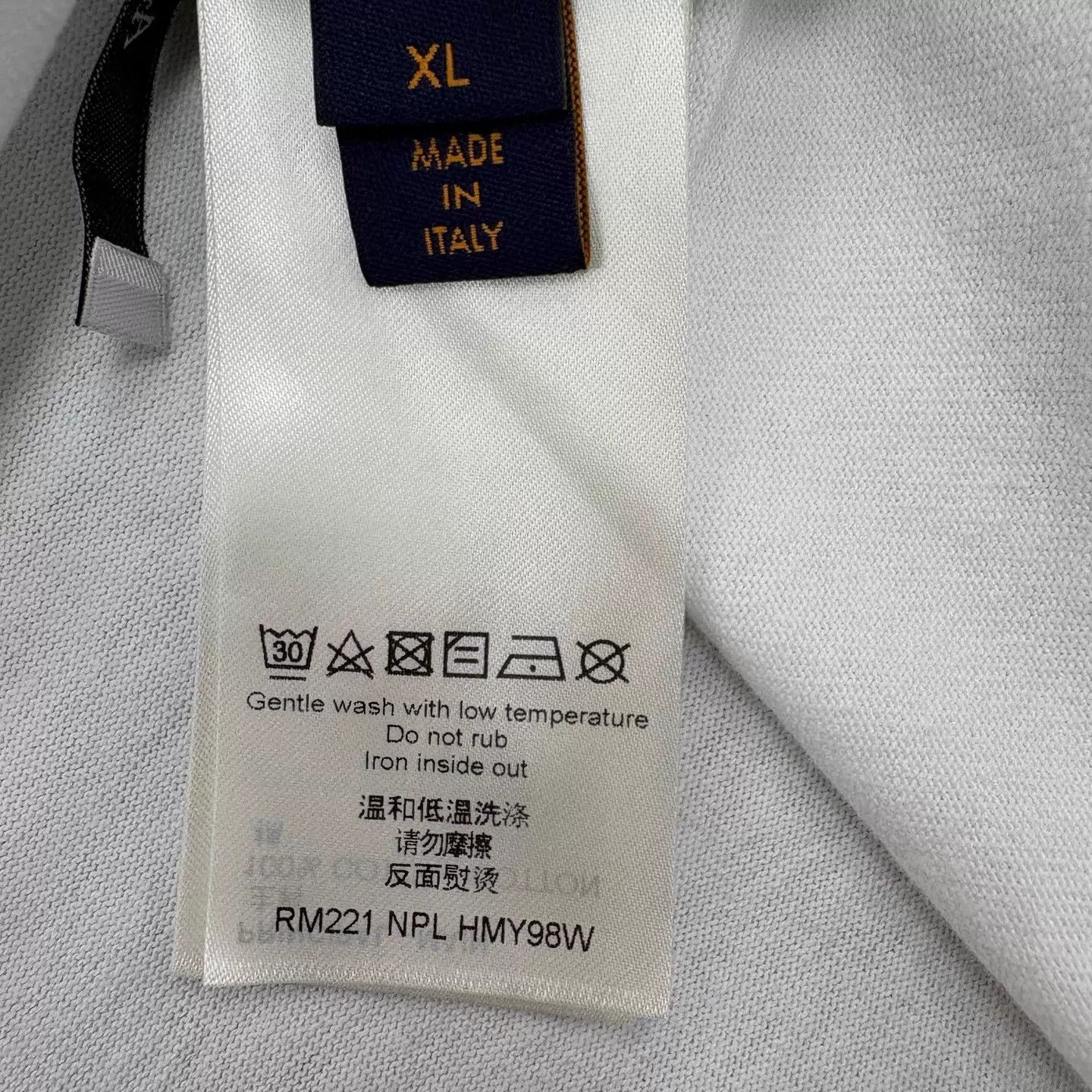 Louis Vuitton Louis Vuitton Snow Mountain Melt Logo SS Tee XL Size US XL / EU 56 / 4 - 7 Thumbnail