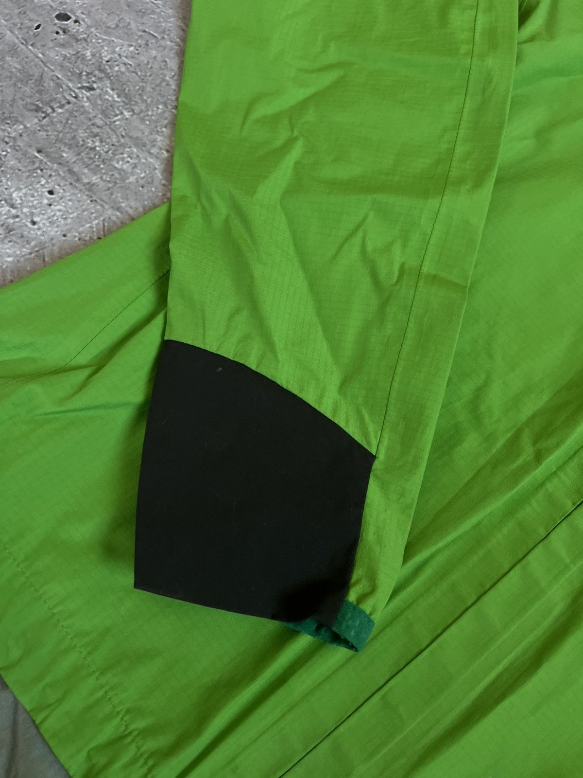 Haglofs HAGLOFS Lightweight Windbreaker Jacket Men Gore Tex Size M Size US M / EU 48-50 / 2 - 5 Thumbnail
