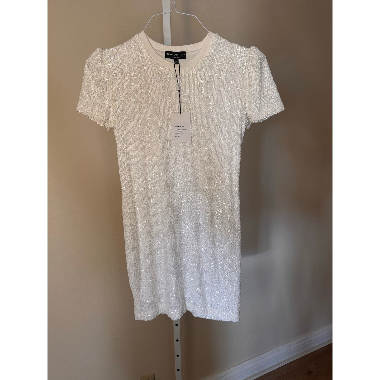 Generation Love NWT Generation Love Donna Sequin Dress White size XXS Size XXS / US 00 / IT 34 - 7 Thumbnail