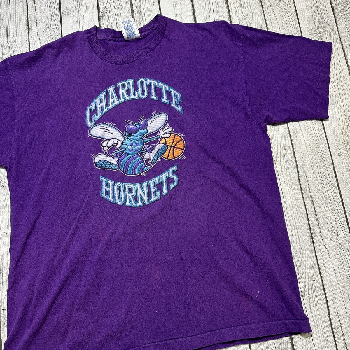 NBA × Pro Player × Vintage Vintage Charlotte Hornets tee Size US XXL / EU 58 / 5 - 3 Thumbnail