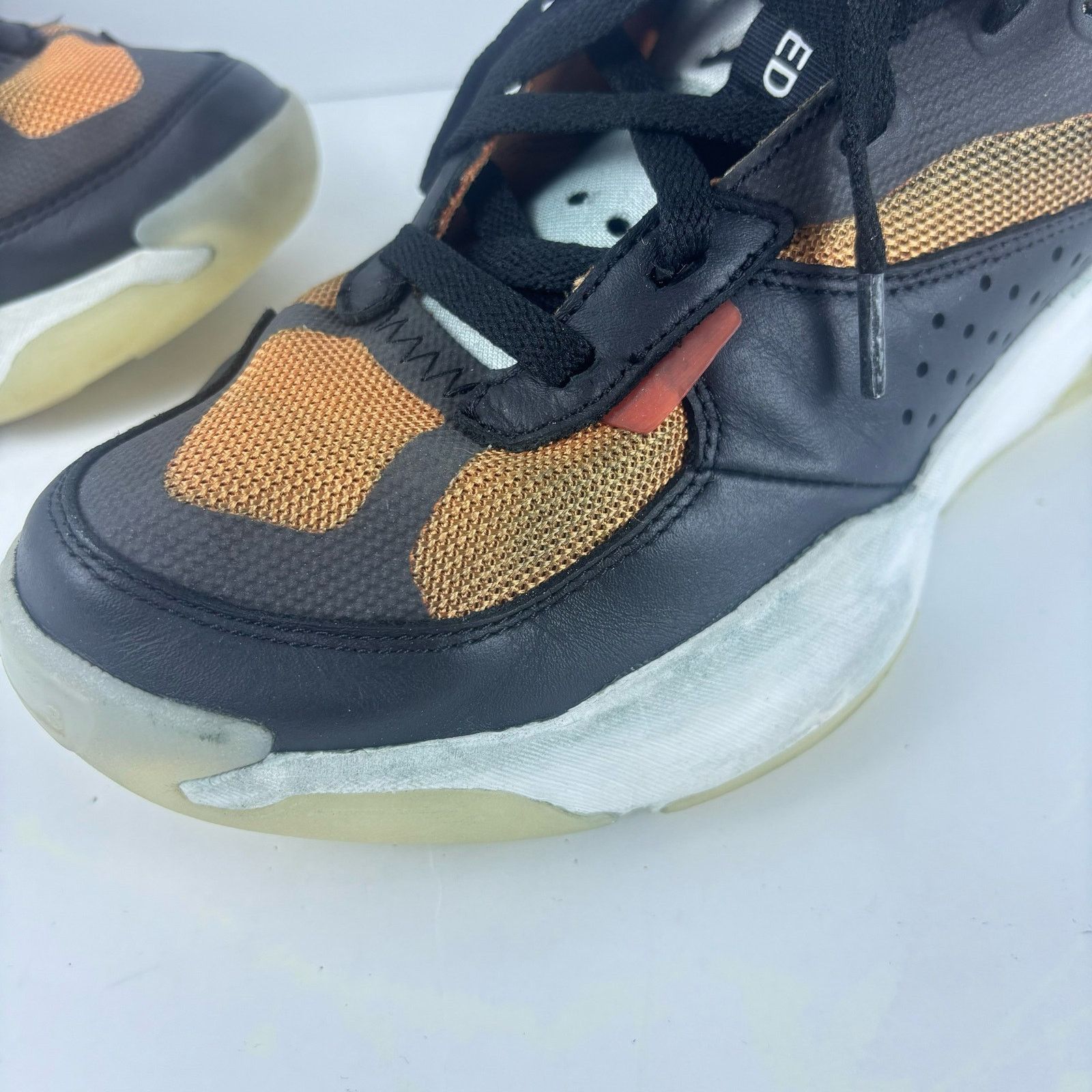 Jordan Brand Jordan Air 200E Hot Curry athletic streetwear sneaker mens 8 Size US 8 / EU 41 - 4 Thumbnail