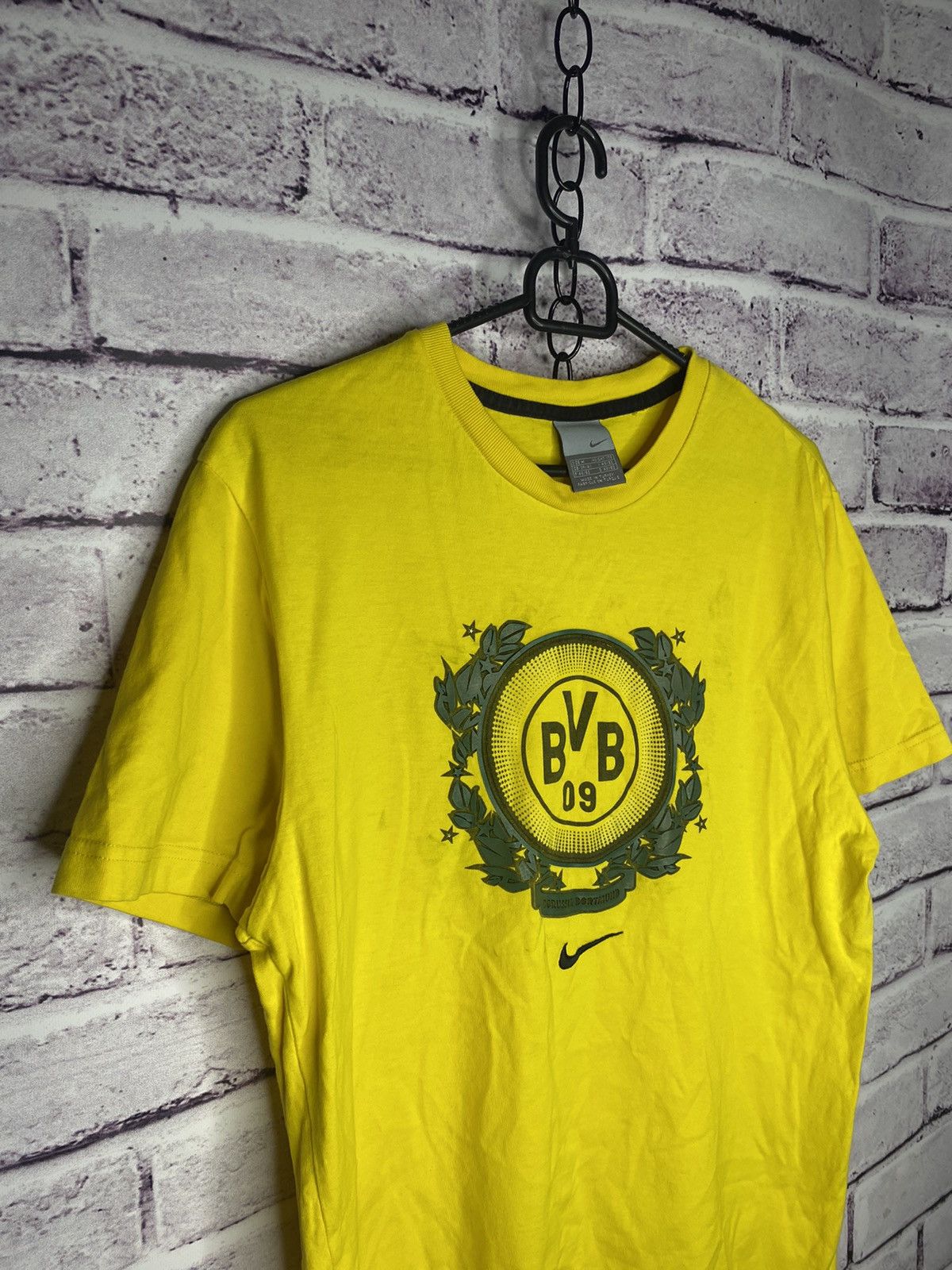 Nike T-shirt Nike Borussia Dortmund Overprint Yellow Tee Jersey Size US M / EU 48-50 / 2 - 2 Thumbnail