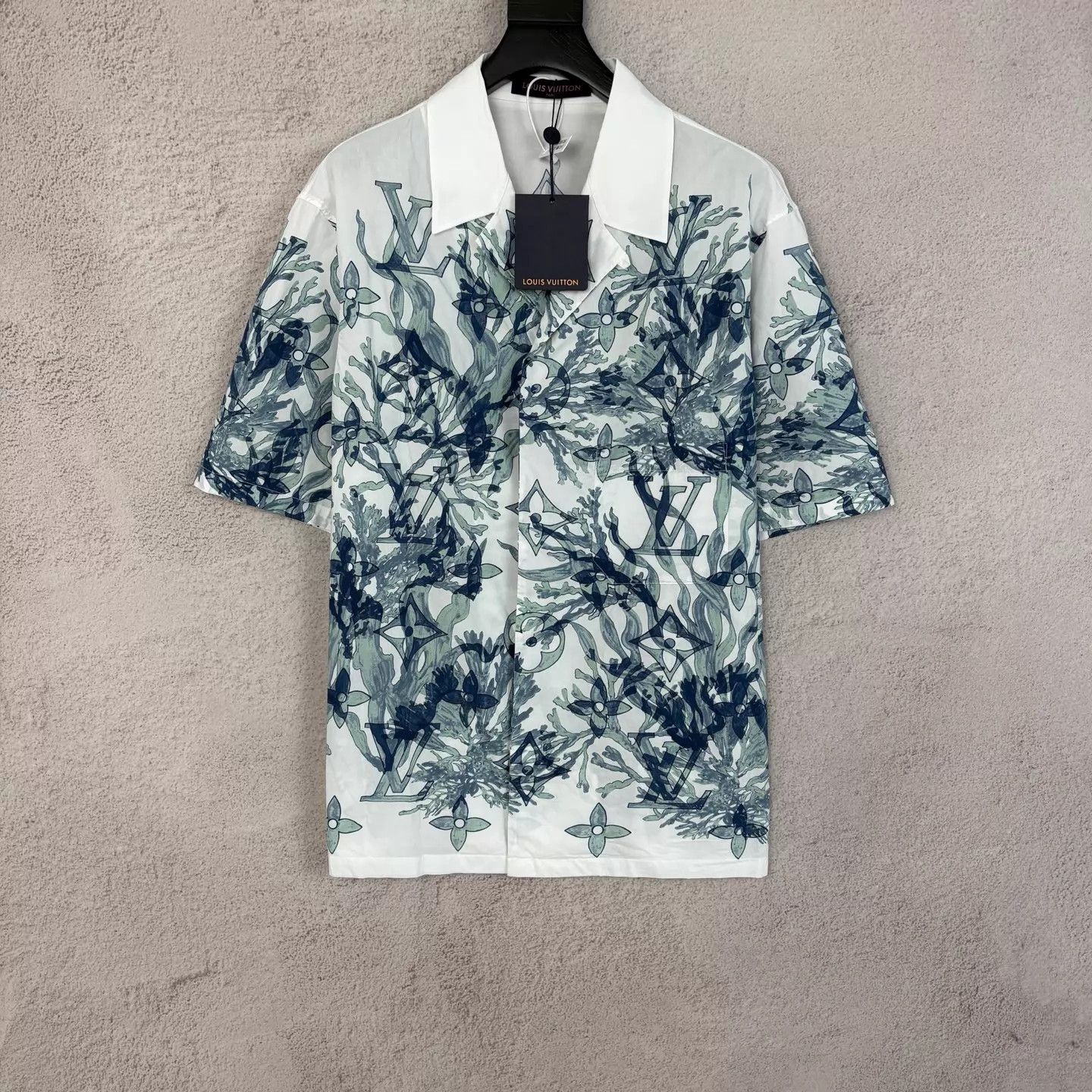 Louis Vuitton LV Seaweed Logo Blue White Short Sleeve Shirt M Size US M / EU 48-50 / 2 - 1 Thumbnail