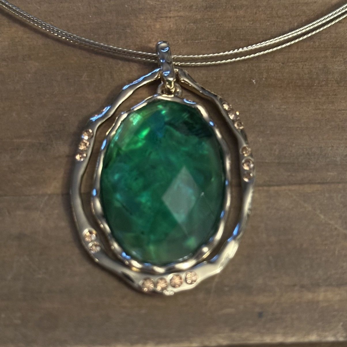 Jones New York Jones New York gold tone green abalone pendant necklace Size ONE SIZE - 3 Thumbnail