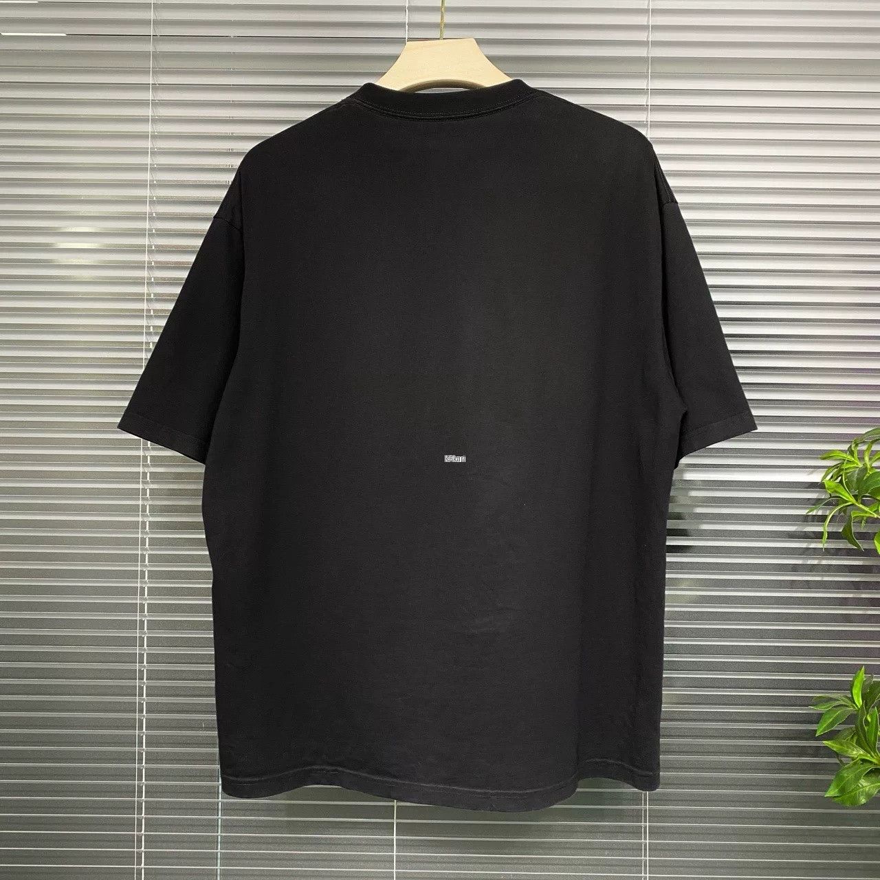 Balenciaga Balenciaga Paris Logo Print T-Shirt Size US S / EU 44-46 / 1 - 2 Thumbnail