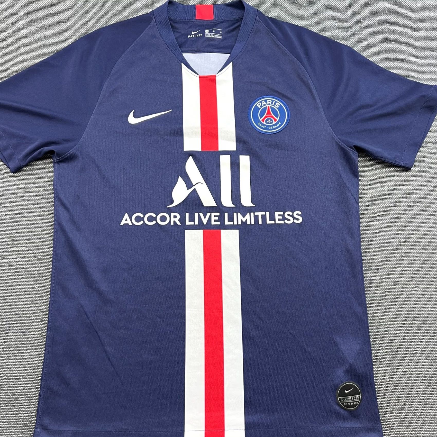 Nike Nike PSG 2019 2020 Home Mbappe #7 Football Jersey Mens Medium NIke Blue Shirt Size US M / EU 48-50 / 2 - 2 Thumbnail