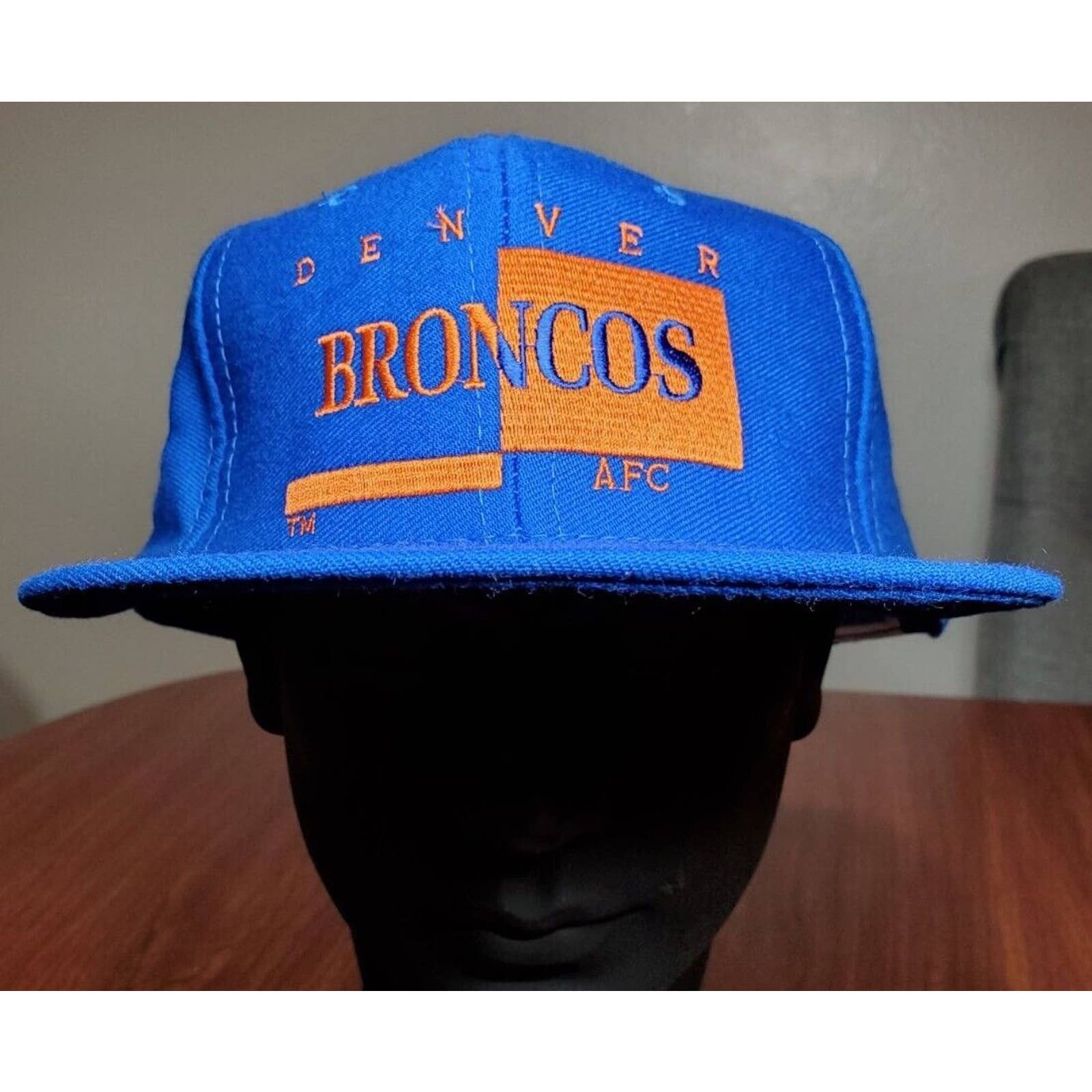 Men's Vintage 90s Sports Specialties Denver Broncos Corduroy Script  Snapback Hat