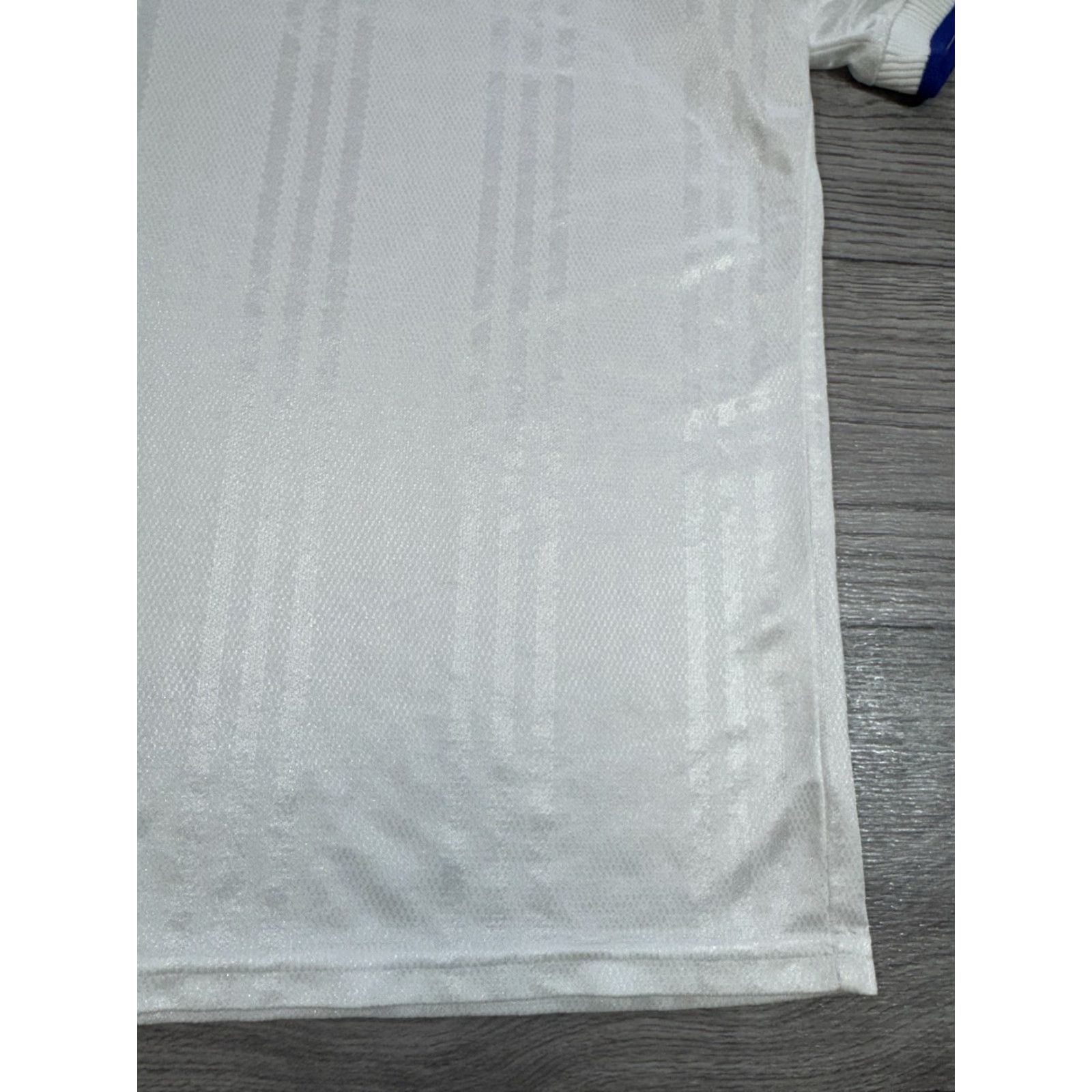 Nike VINTAGE Adidas Template 2000’s White Blue Football Jersey Soccer Shirt L Mens Size US L / EU 52-54 / 3 - 7 Thumbnail
