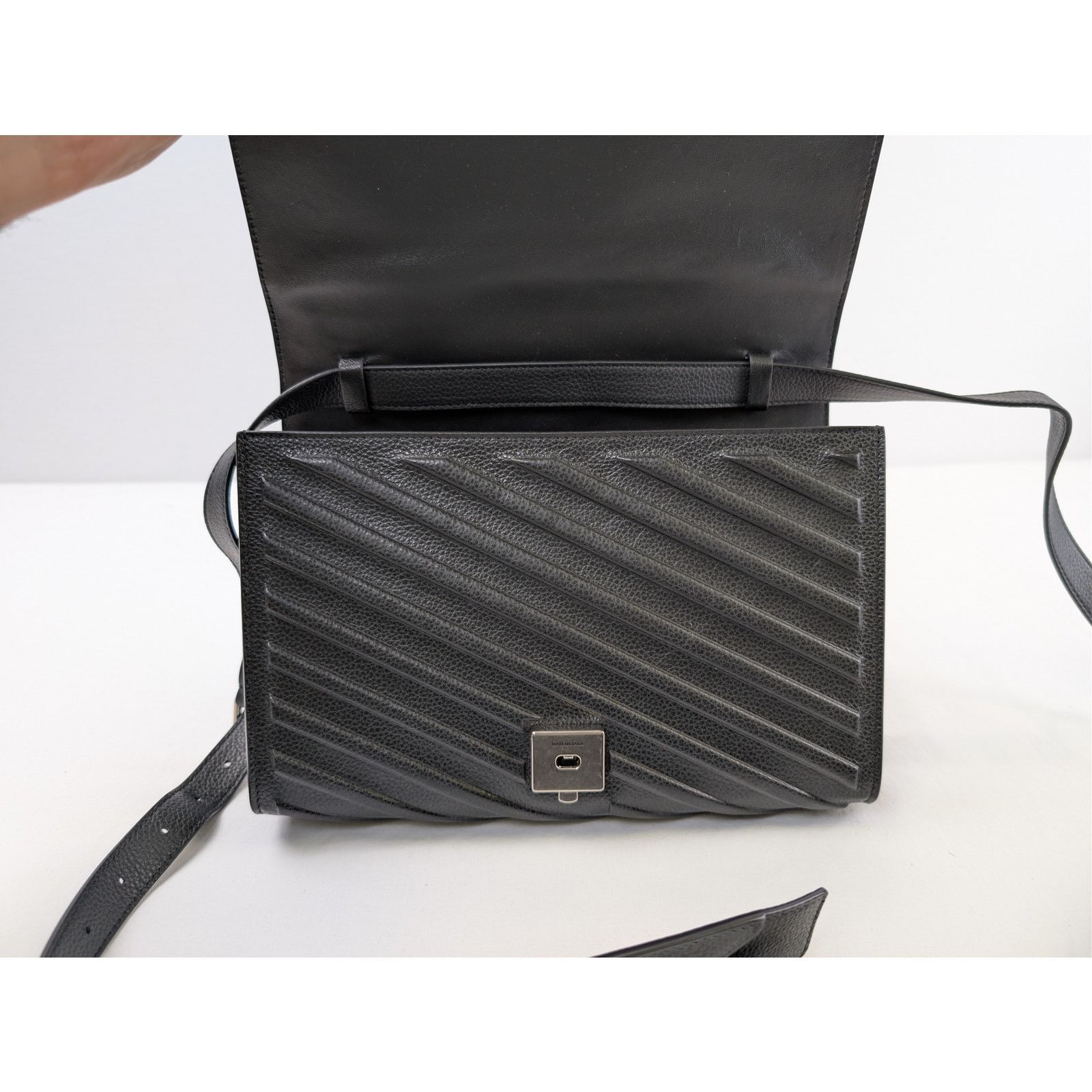 Balenciaga o1rshd1 Size: OS / Men's Bag in Black Size ONE SIZE - 12 Thumbnail
