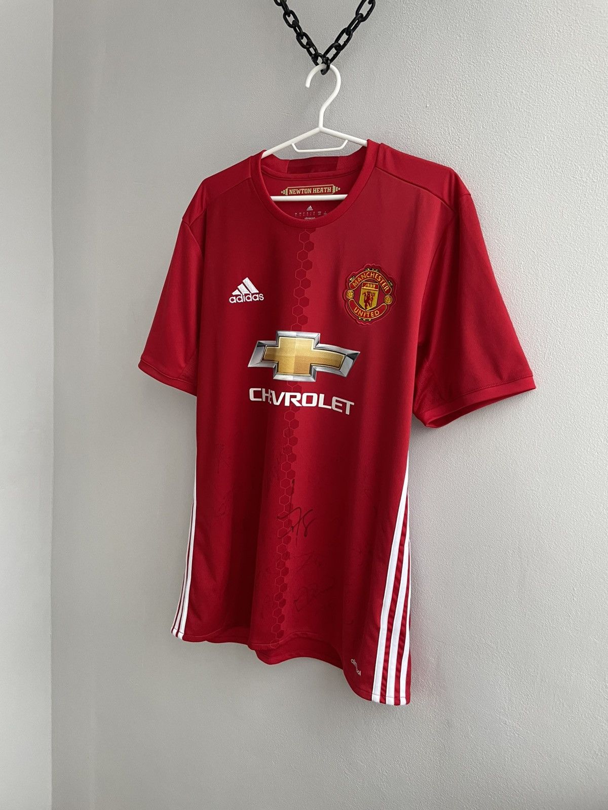 Adidas Manchester United 2016 2017 Signed Football Shirt Jersey Size US L / EU 52-54 / 3 - 2 Thumbnail