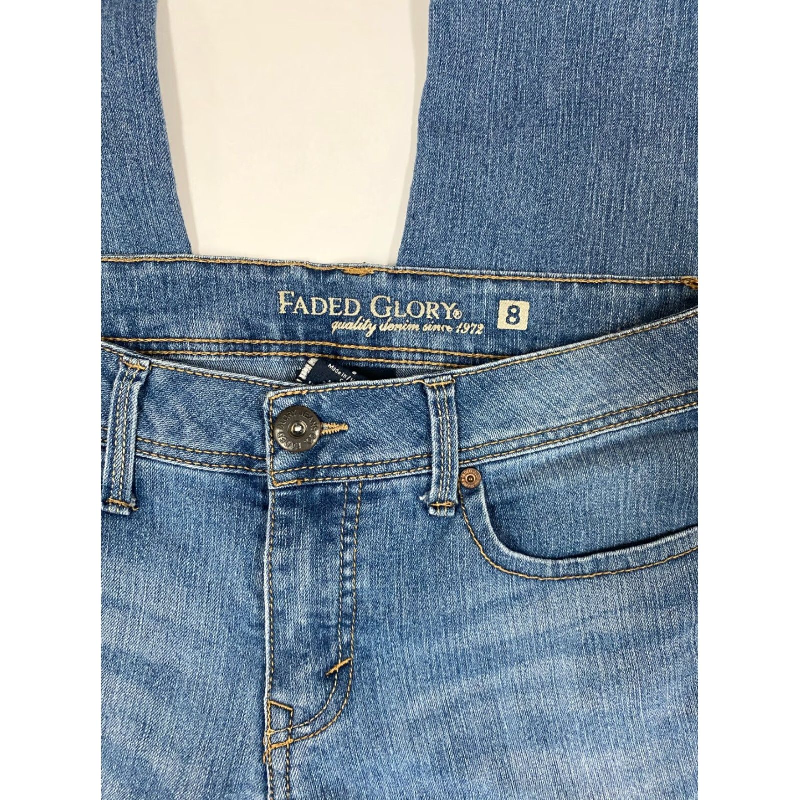 Faded Glory Faded Glory Jeans Womens 8 Blue Straight Denim Jeans Regular Stars Pockets 22in Inseam Adults Women Modern Shape Regular Color Blue Size 30" / US 8 / IT 44 - 3 Thumbnail