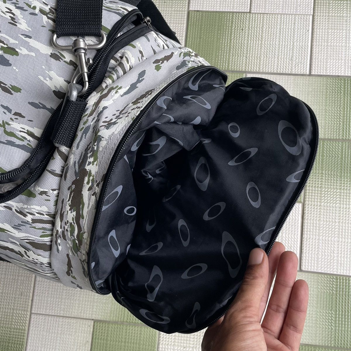 Oakley Oakley Camouflage Duffle/Travel Bag Size ONE SIZE - 13 Thumbnail