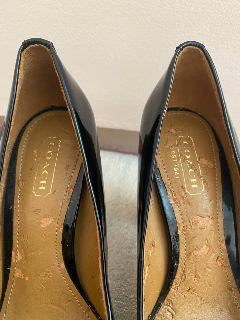 Coach 🖤 Coach Shelley Black Patent Pumps Size 5.5 Size US 5.5 / IT 35.5 - 8 Thumbnail