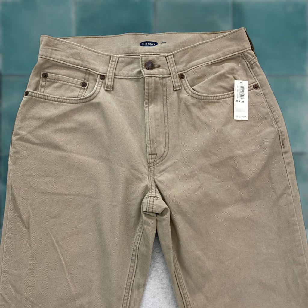 Old Navy Old Navy Chino Pants Mens 30x30 Loose Relaxed Straight Khaki Beige Straight Size US 30 / EU 46 - 1 Thumbnail