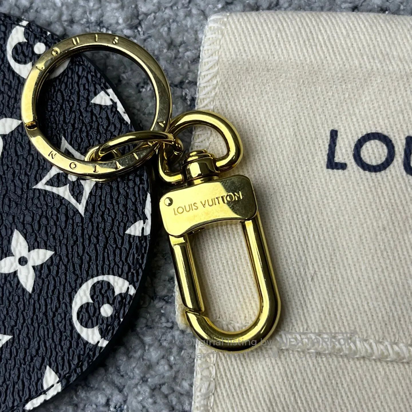 Louis Vuitton Louis Vuitton Fashionable, trendy keychain| Size ONE SIZE - 4 Thumbnail
