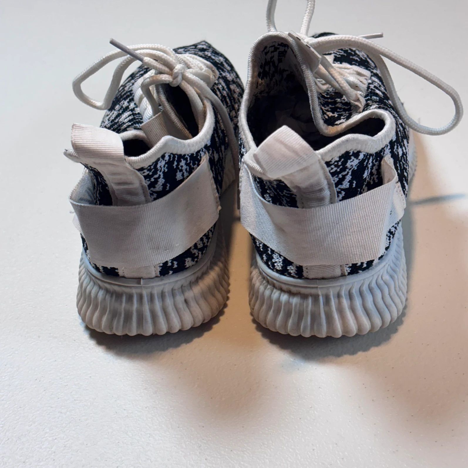 Kendall And Kylie Kendall + KYLIE Brandy Knit women's Sz 7 Shoes Size US 7 / IT 37 - 5 Thumbnail