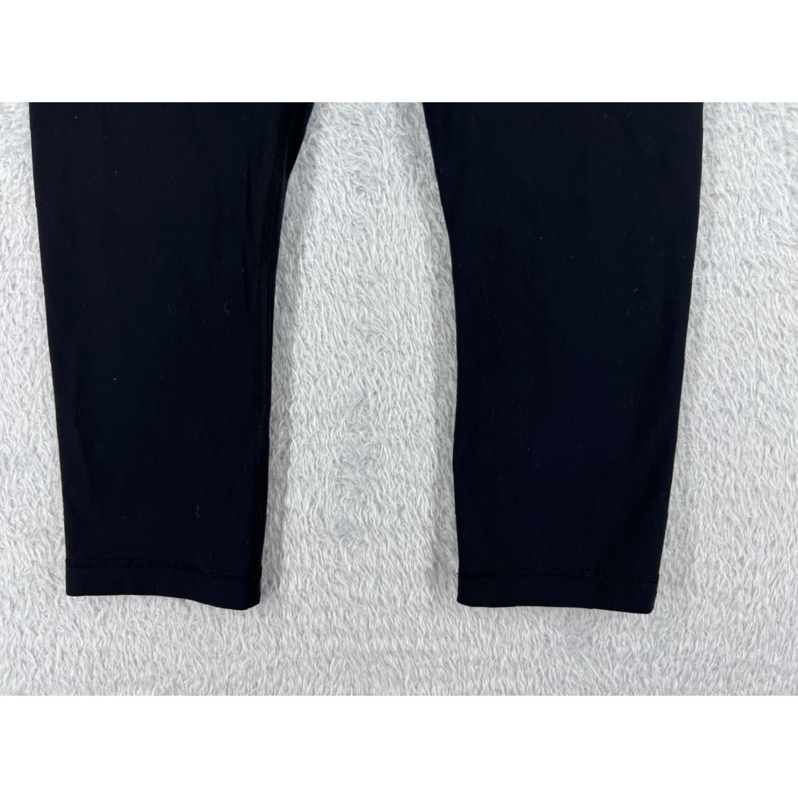 Lululemon Lululemon Womens 8 Black Wunder Under Crop 20" Leggings Yoga Gym Workout Pants Cropped Pockets Size 30" / US 8 / IT 44 - 2 Thumbnail