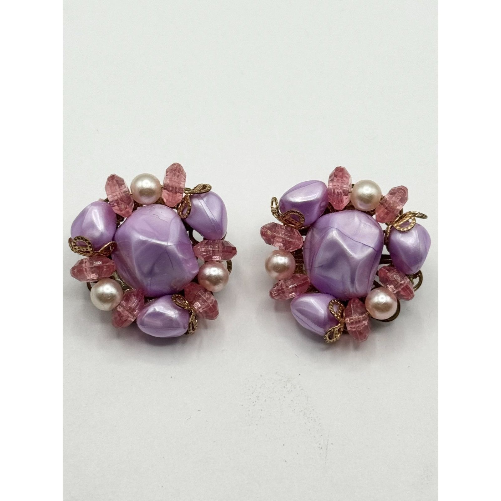 Other Vintage purple beaded pink cluster clip on earrings Size ONE SIZE - 3 Thumbnail