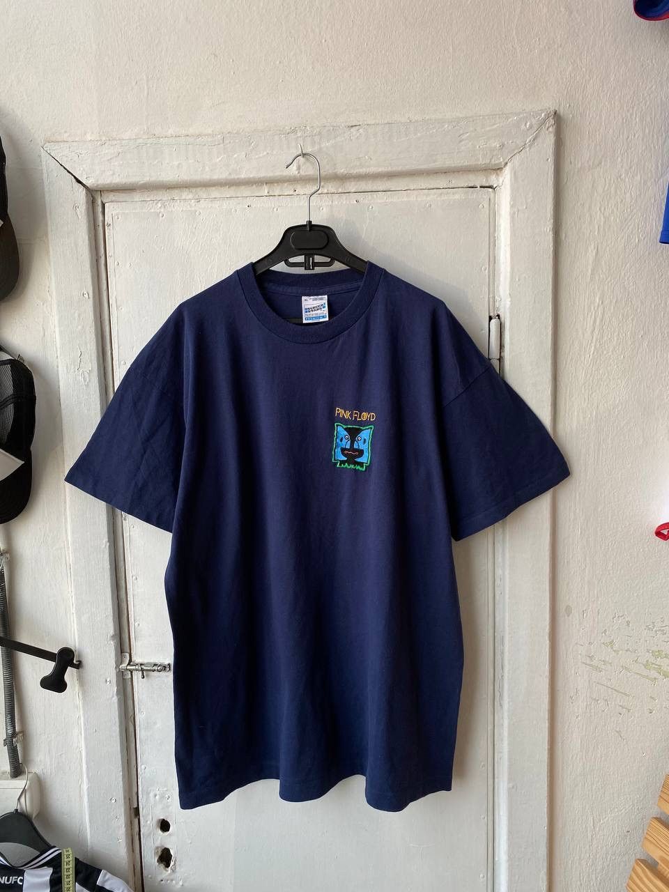 Band Tees Vintage 1994 Pink Floyd Embroidered Tee Size US XL / EU 56 / 4 - 1 Thumbnail
