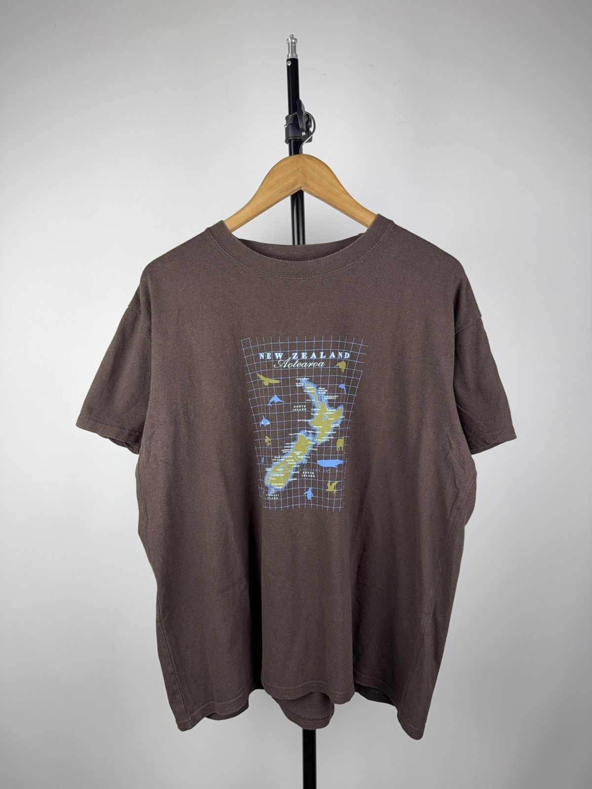 Vintage Vintage 00s New Zealand Aotearoa Map Graphic Tee Shirt Size US L / EU 52-54 / 3 - 1 Thumbnail