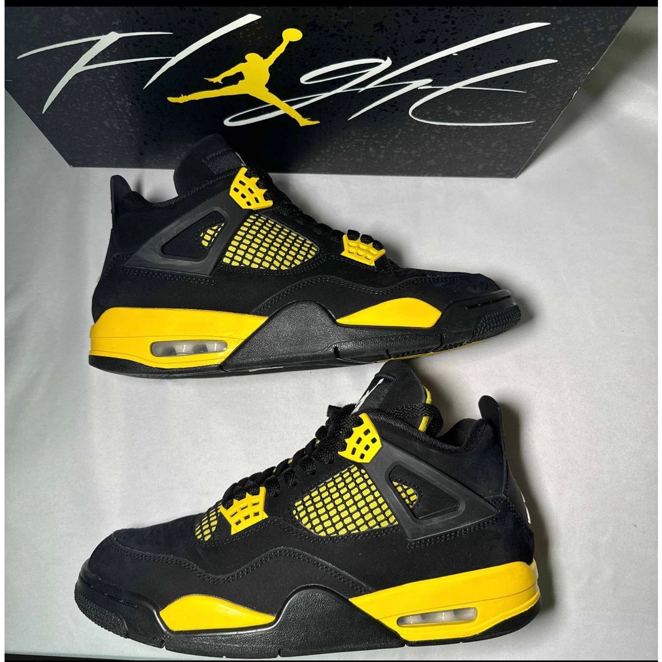 Jordan Brand × Nike Size 8 - Nike Air Jordan 4 Retro Thunder 2023 Men's Shoes Size US 8 / EU 41 - 2 Thumbnail