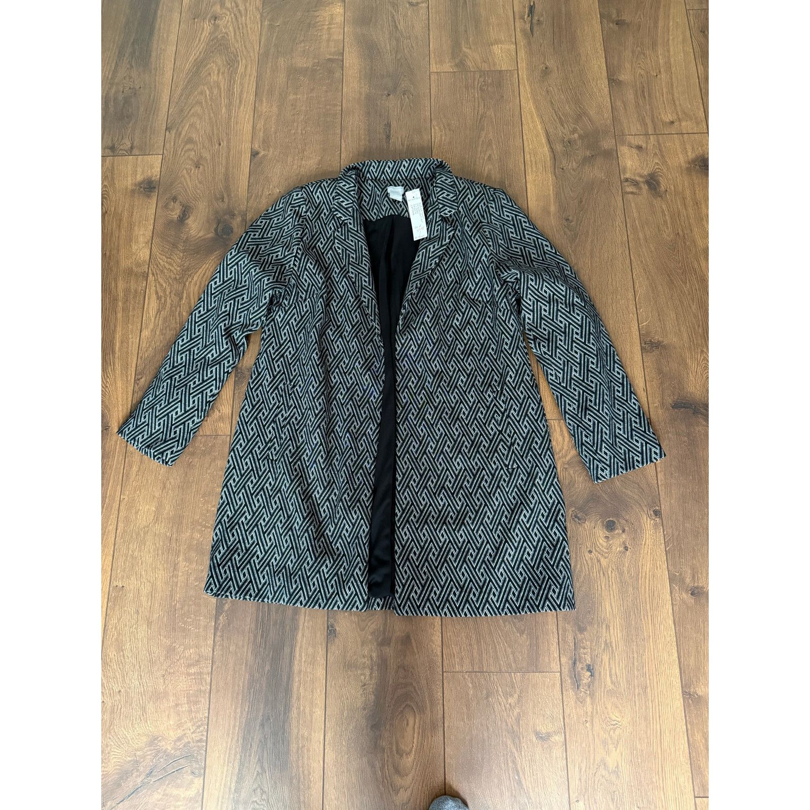 Chicos Chicos women’s boyfriend blazer Jacquard multi size 2 NWT Size XS / US 0-2 / IT 36-38 - 1 Thumbnail