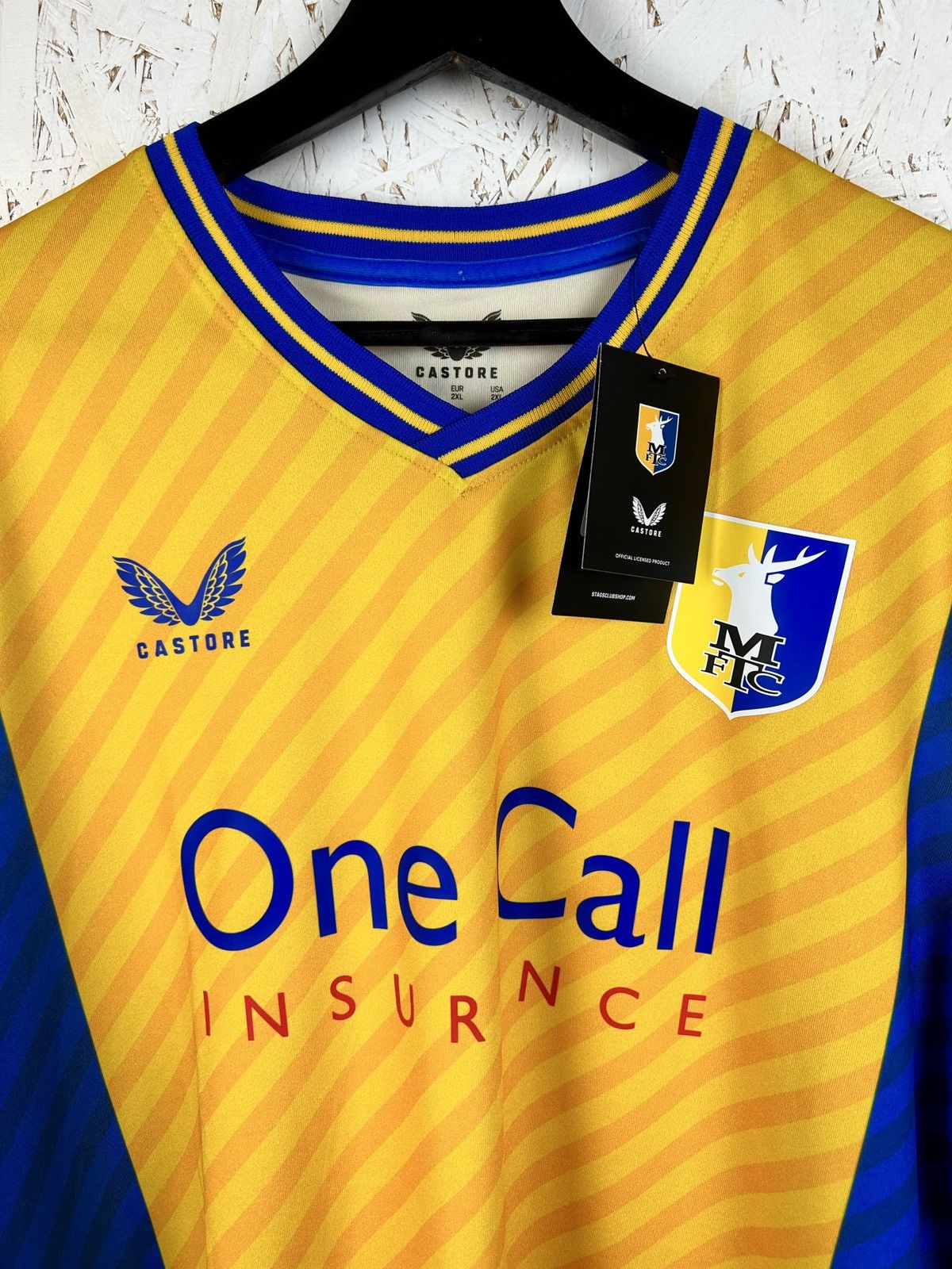 Castore BNWT Castore Mansfield Town 2023/24 Home Kit Soccer Jersey Size US XXL / EU 58 / 5 - 2 Thumbnail