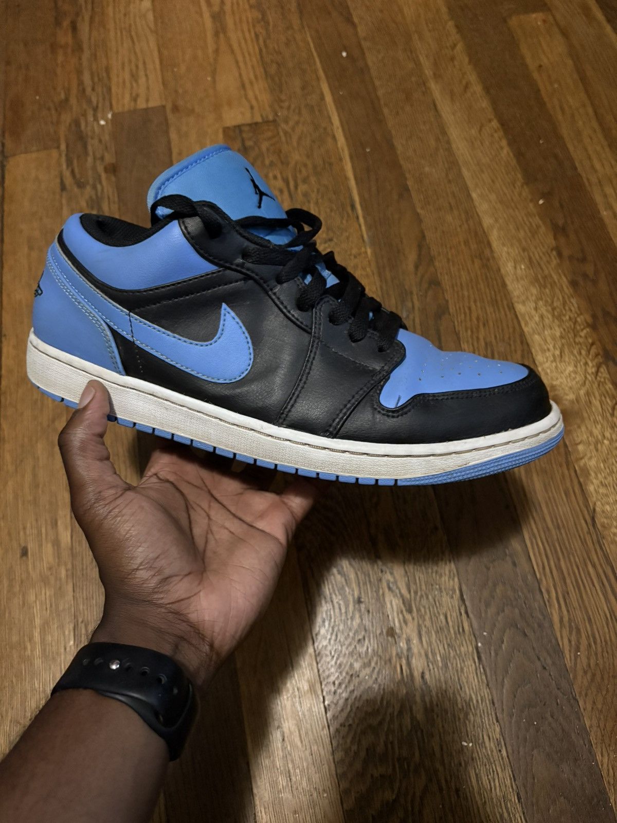 Jordan Brand Air Jordan 1 Low “University Blue” Size US 11 / EU 44 - 1 Thumbnail