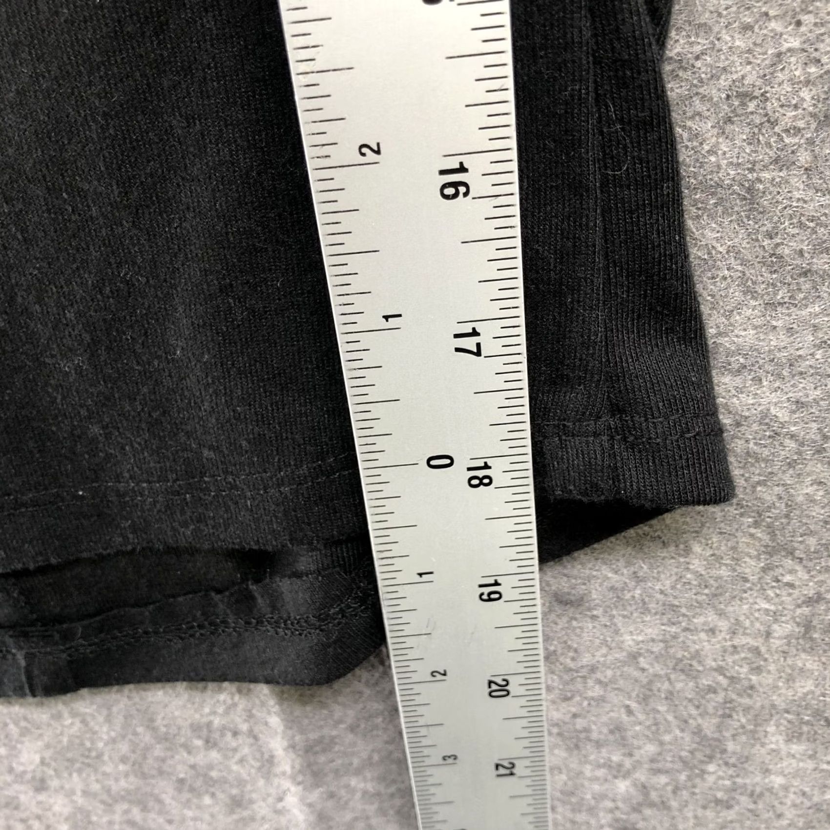 Vintage NWT SO Long Sleeve Square Neck Top Womens S Black Luxe Seamed Cropped T-Shirt Pullover Knit Polyester Blend Casual Lightweight Stretch Shirt Size S / US 4 / IT 40 - 6 Thumbnail