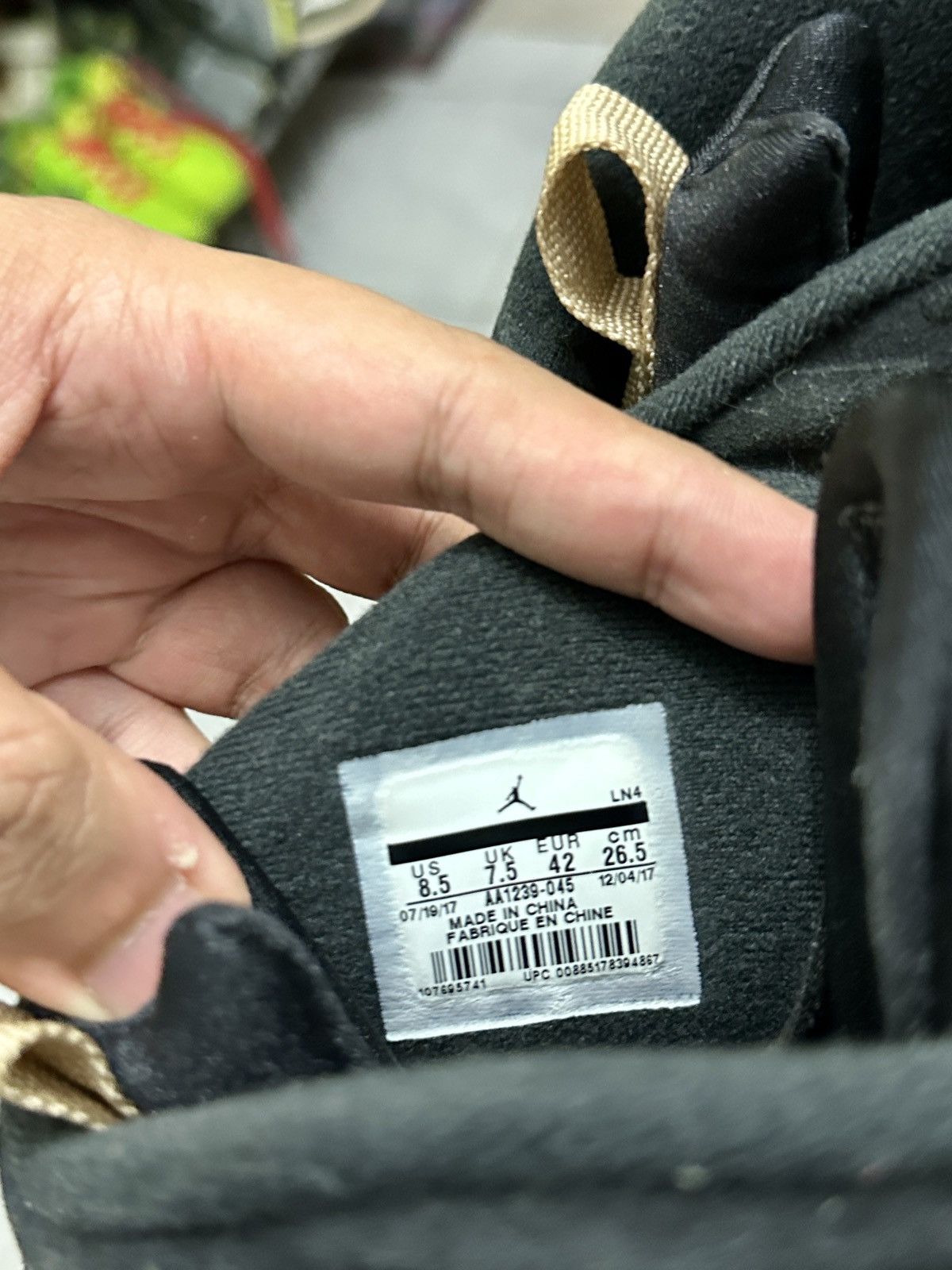 Drake × Jordan Brand × Nike Jordan 8 Ovo Black Size US 8.5 / EU 41-42 - 7 Thumbnail