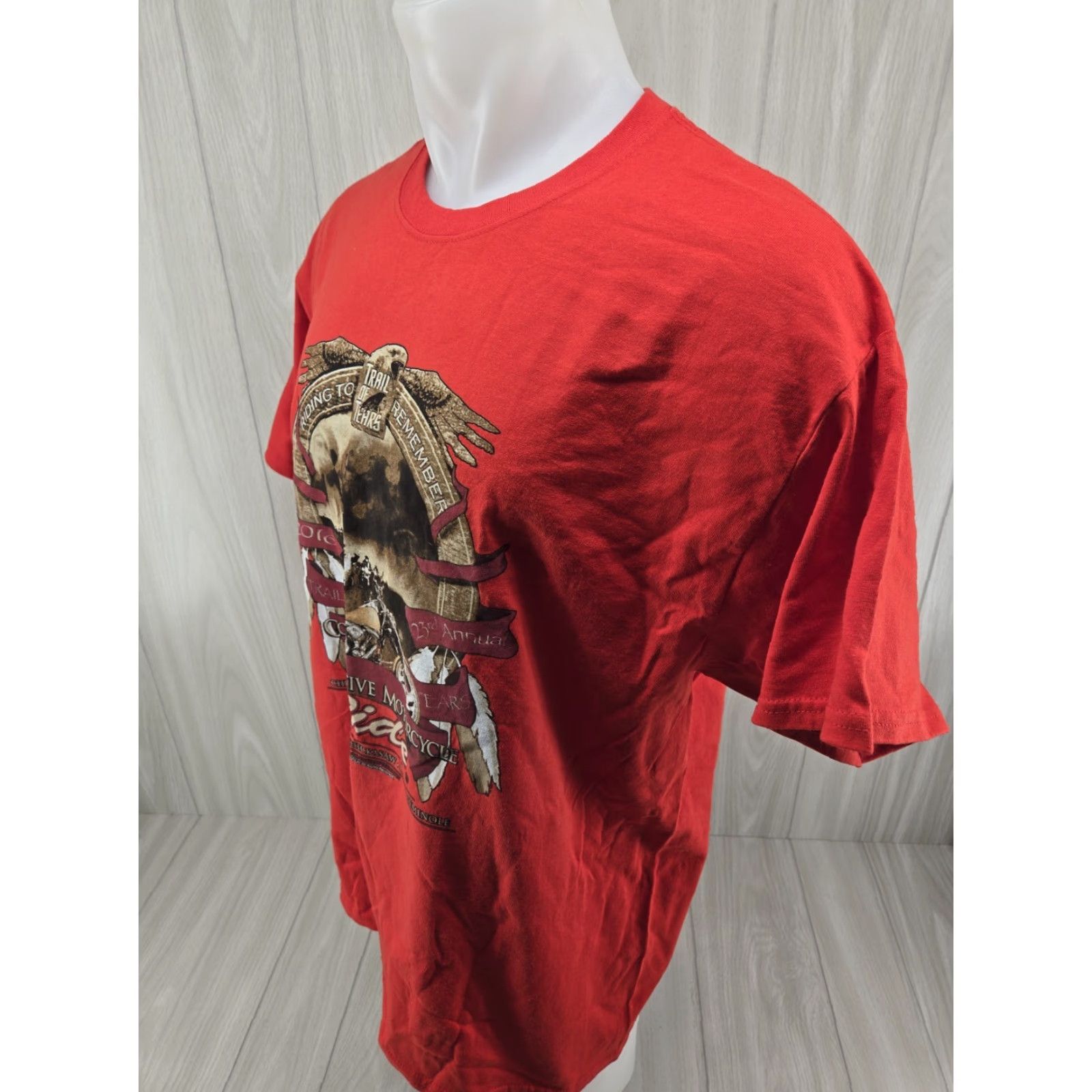 Gildan VINTAGE 2016 23rd Annual Motorcycle Ride Trail of Tears Red Cotton T-shirt XL Men T-Shirt Short Sleeve Crew Neck Graphic Print Gildan Size US XL / EU 56 / 4 - 4 Thumbnail