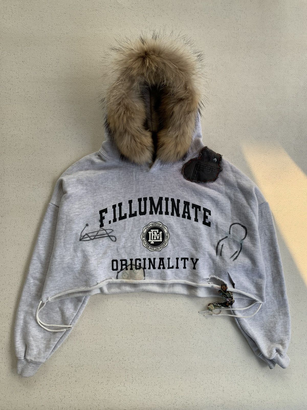 Japanese Brand CRAZY DISTRESSED FUR HOODIE F.ILLUMINATE BOXY CROP FIT Size US M / EU 48-50 / 2 - 1 Thumbnail