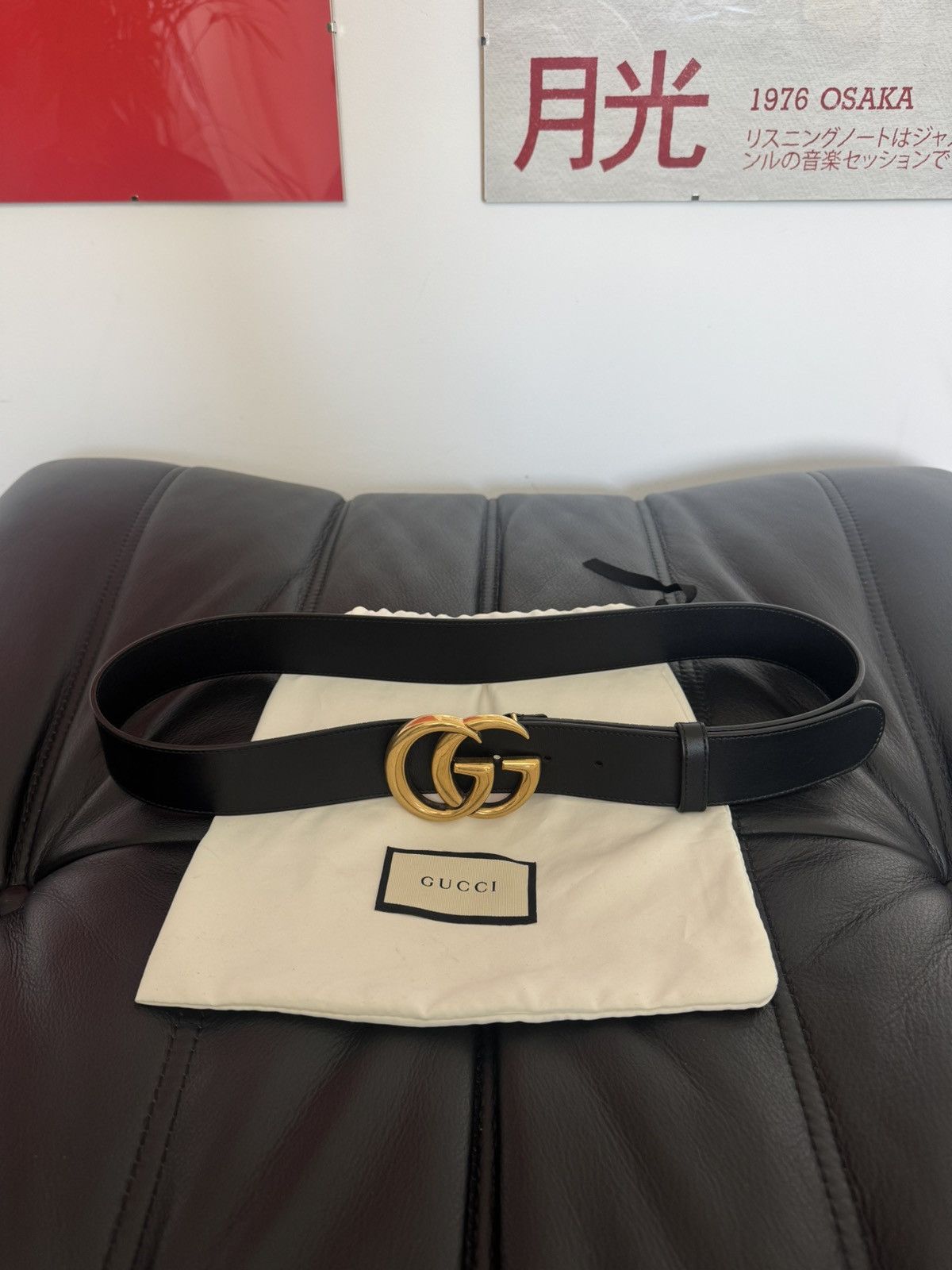 Gucci GUCCI GG Gold Buckle Black Leather Designer Belt Luxury Rare Size 32 - 1 Thumbnail