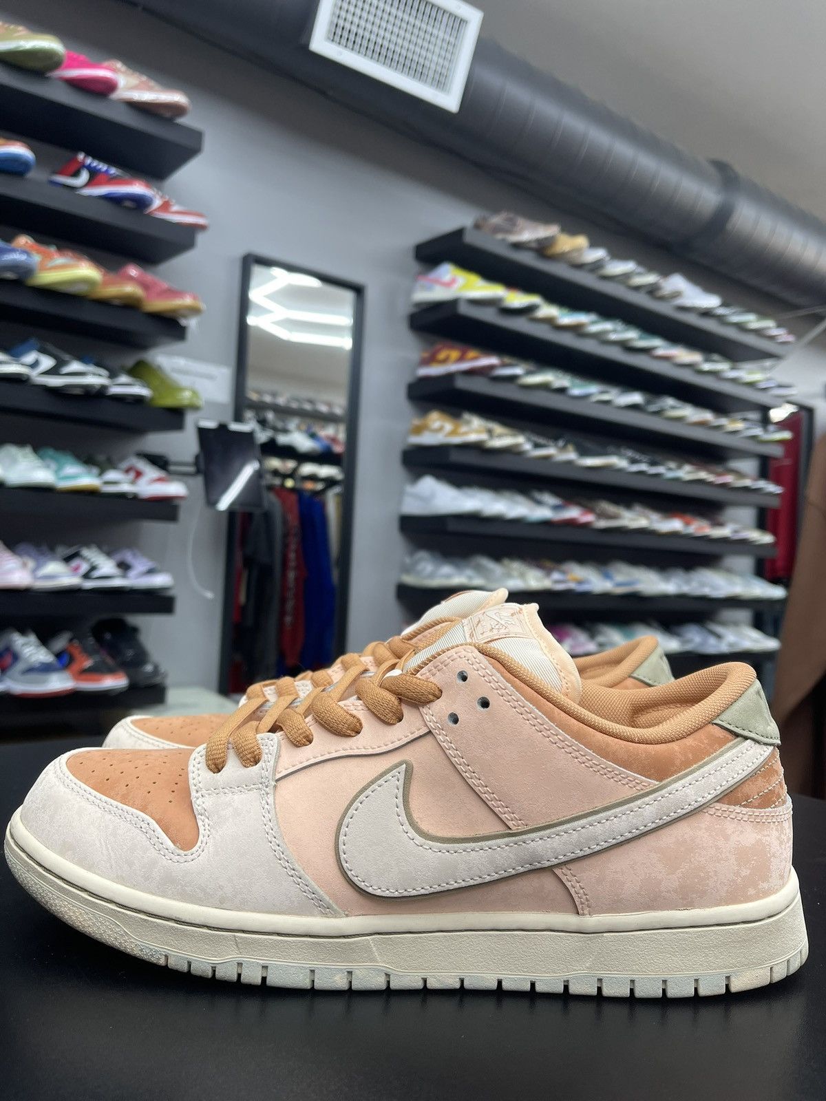 Nike Size 11.5 - Nike SB Dunk Low Trocadero Gardens (FV5926-200) Size US 11.5 / EU 44-45 - 1 Thumbnail