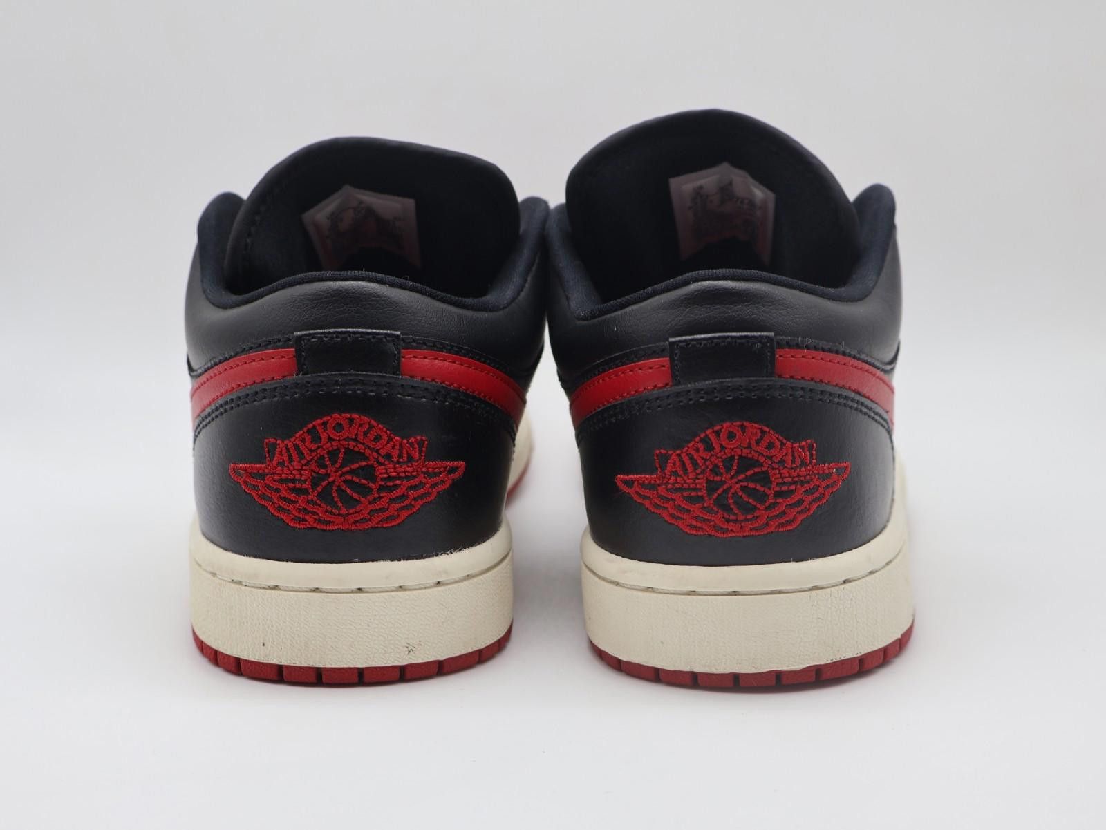 Jordan Brand Nike Air Jordan 1 Low “Bred” DC0774-061 Women’s Size 9 Size US 9 / IT 39 - 4 Thumbnail