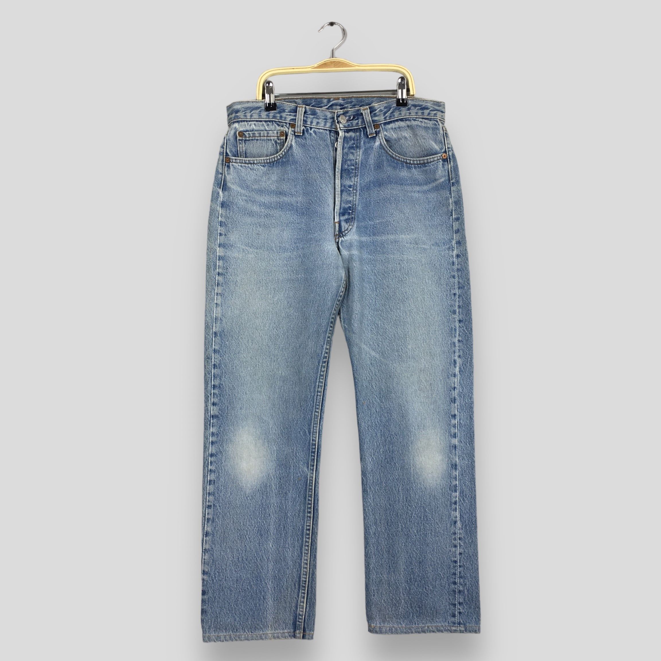 Levi's Size 32x28.5 Vintage 90s Levi's 501 Faded Blue Jeans S1340 Size US 32 / EU 48 - 1 Thumbnail