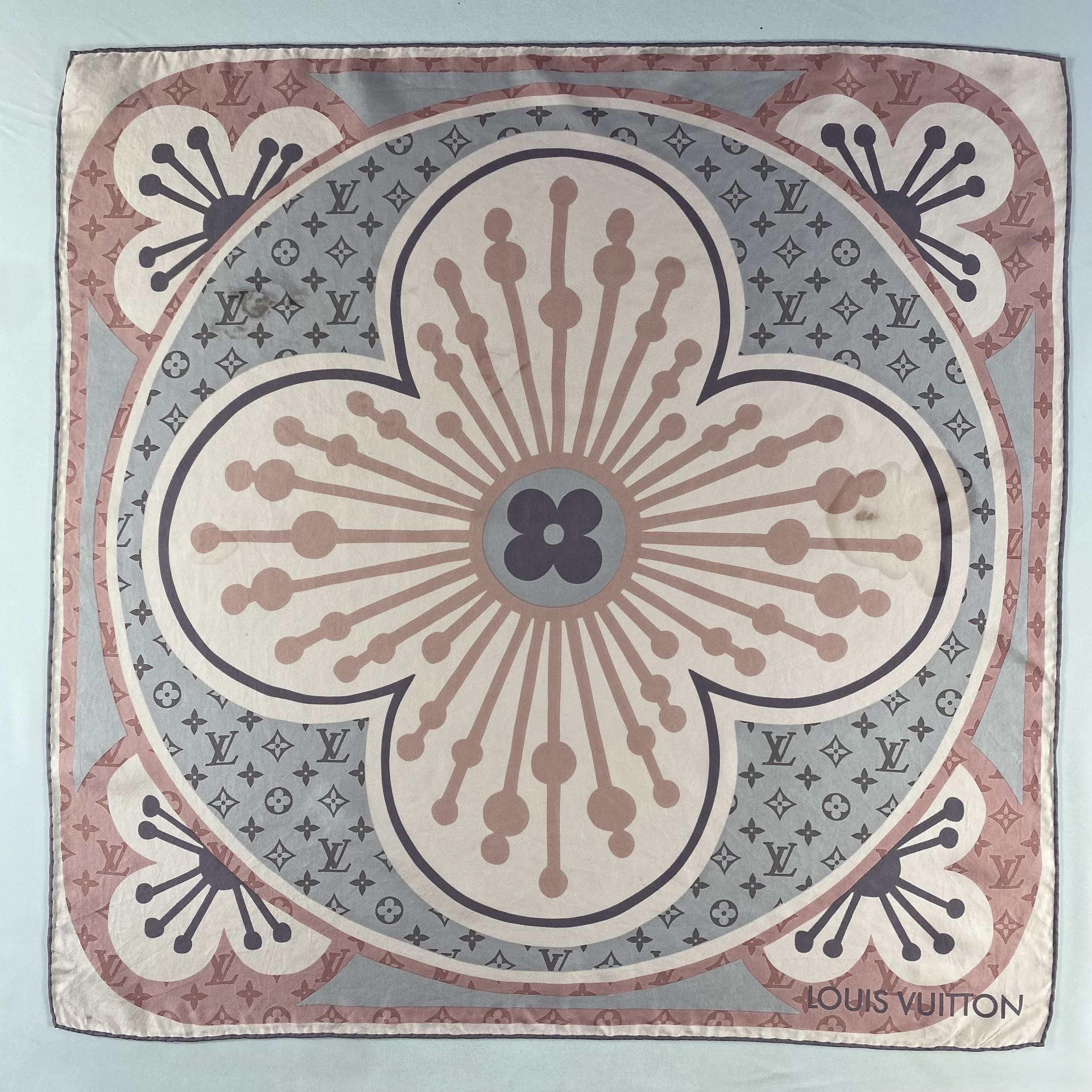 Louis Vuitton Vintage Louis Vuitton Silk Scarf Size ONE SIZE - 2 Thumbnail