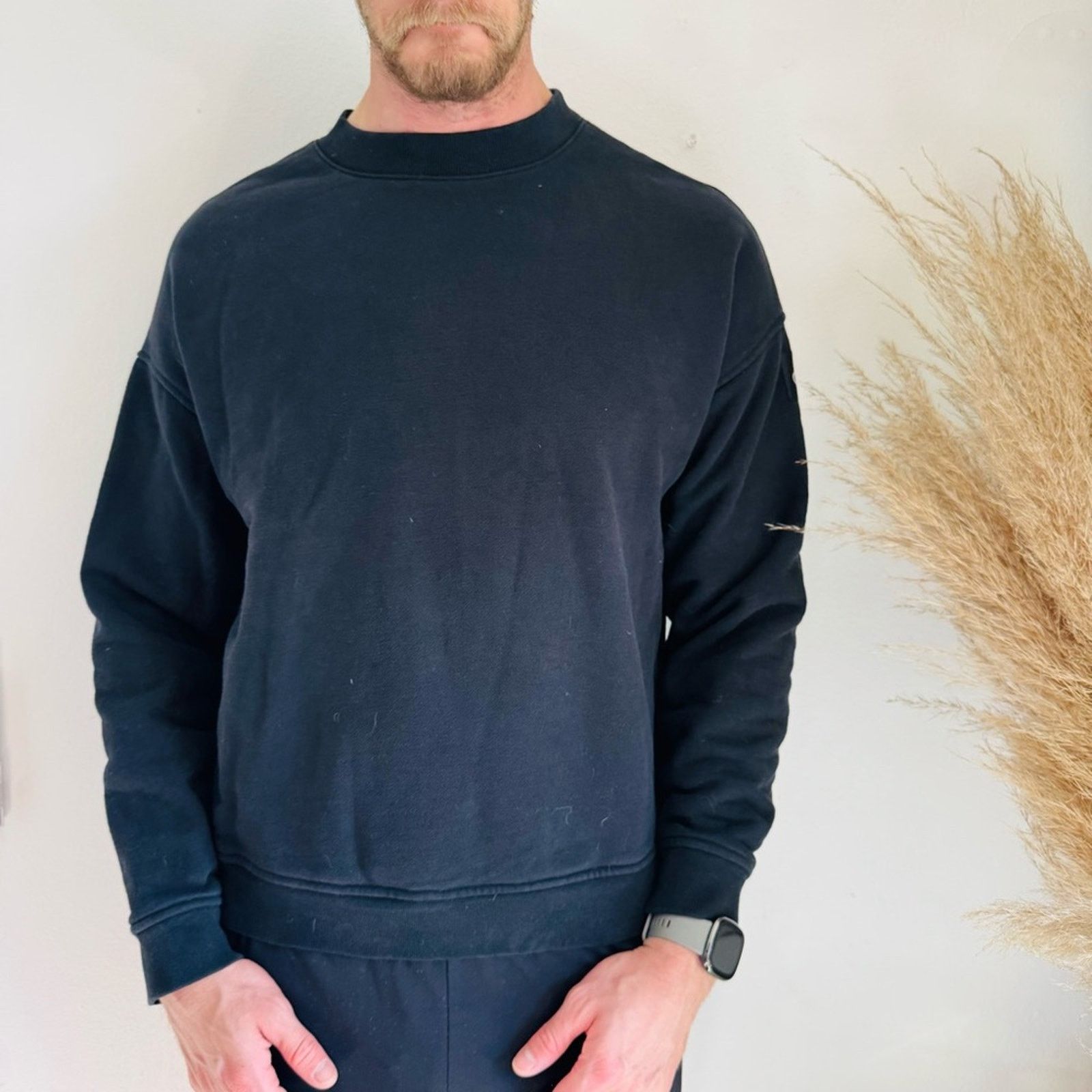 Alo Yoga ALO YOGA Black Logo Chill Crew Neck Pullover $128 Sweatshirt Size US S / EU 44-46 / 1 - 1 Thumbnail