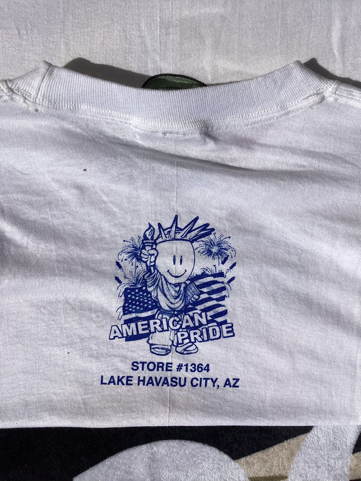 Walmart Vintage 1990s/Y2K, Walmart, American pride LHC store tshirt Size US L / EU 52-54 / 3 - 3 Thumbnail