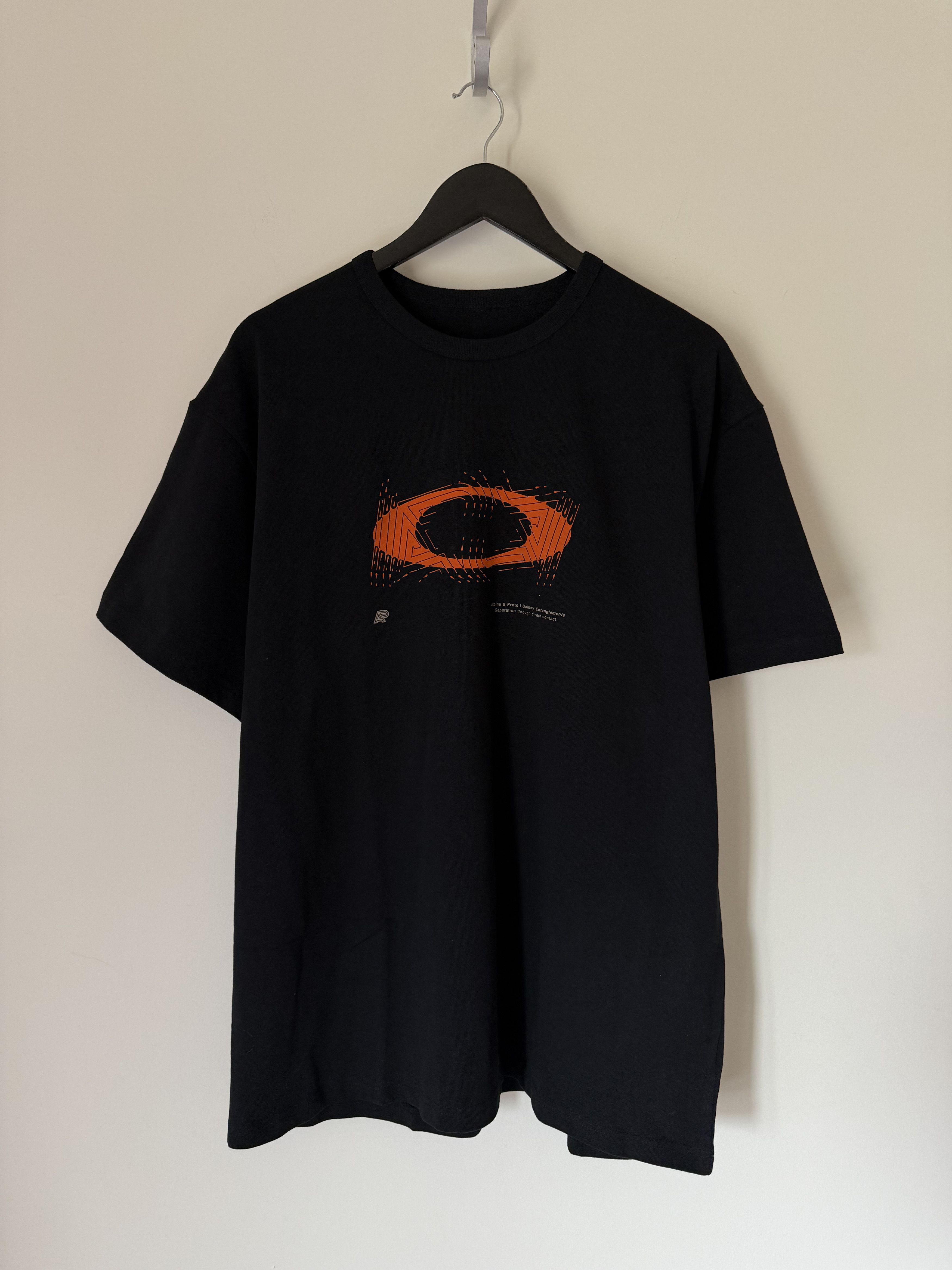 Oakley Albino & Preto Oakley Entaglement Tee in Black Size US XL / EU 56 / 4 - 2 Thumbnail