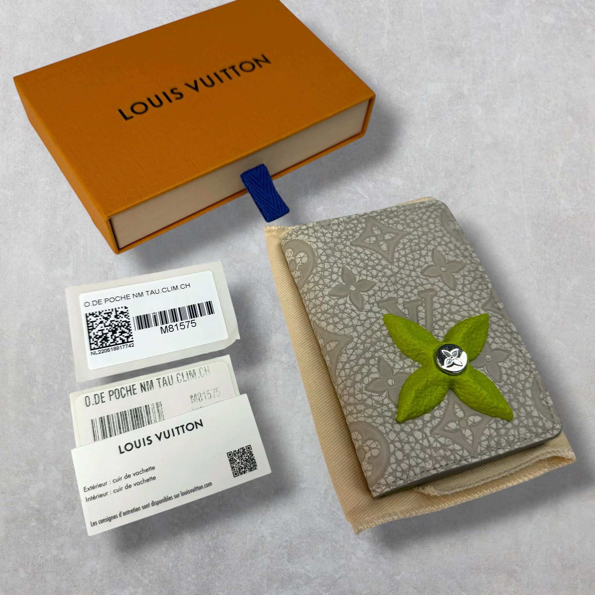 Louis Vuitton Louis Vuitton Chalk Pocket Organizer Size ONE SIZE - 4 Thumbnail