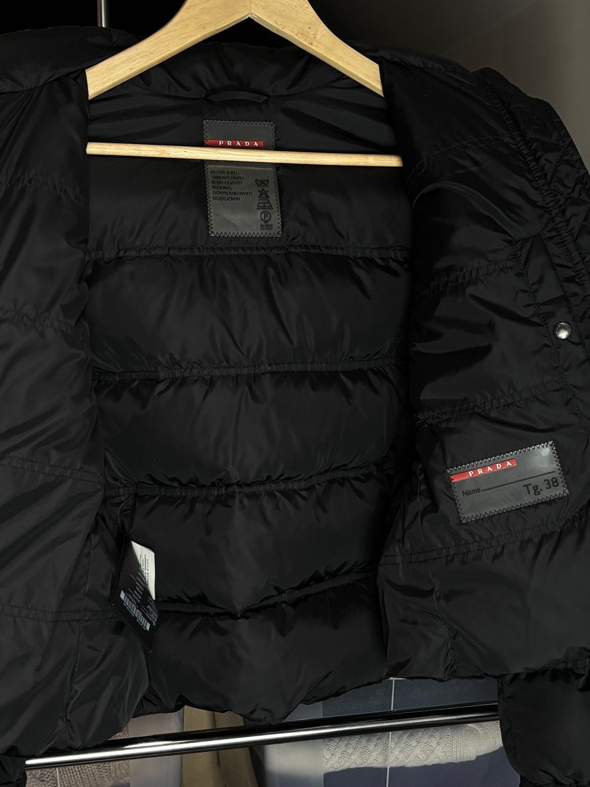 Prada Prada Black Down Puffer Jacket Size XS / US 0-2 / IT 36-38 - 10 Thumbnail