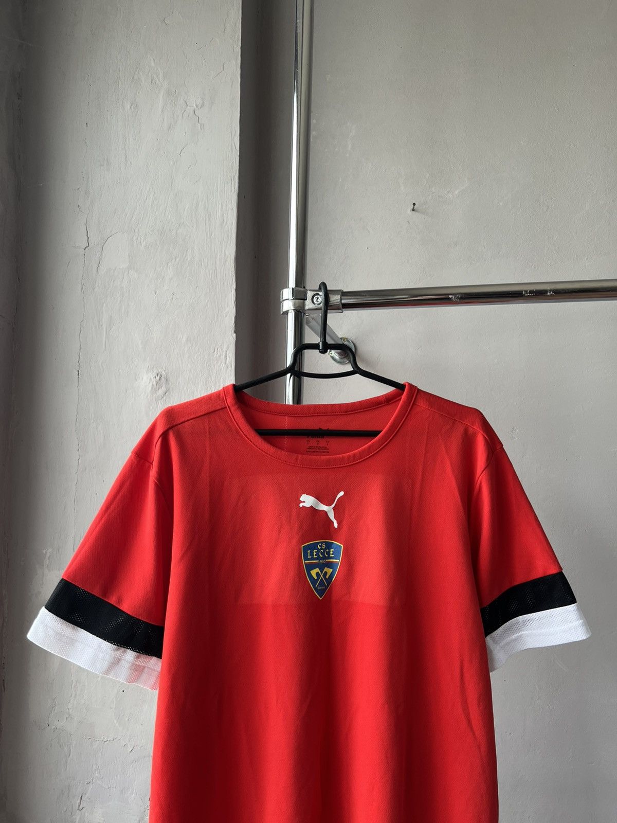Puma 2022 CS LECCE BIENNE SOCCER JERSEY FOOTBALL SHIRT RED Size US L / EU 52-54 / 3 - 3 Thumbnail
